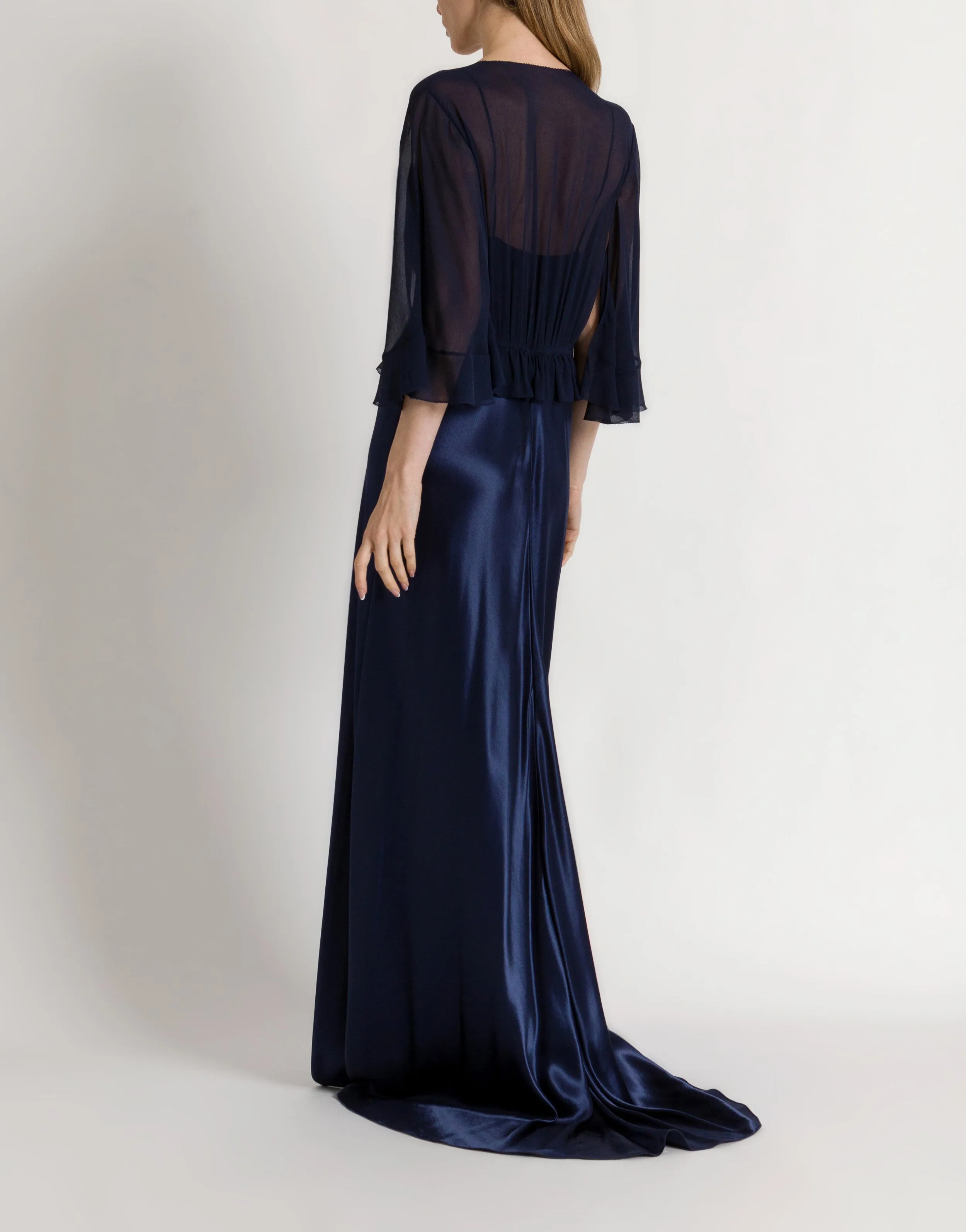 Abito lungo in raso lucido con mantella sold by Philosophy di Lorenzo Serafini product image thumbnail 3