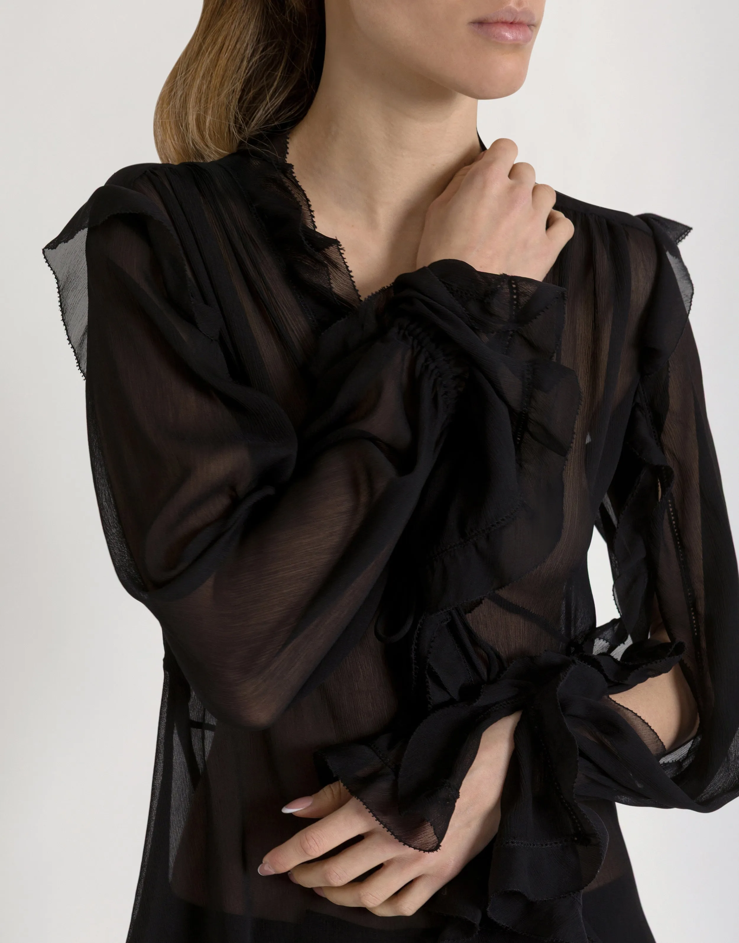 Blusa in crêponne di seta con volant sold by Philosophy di Lorenzo Serafini product image thumbnail 4