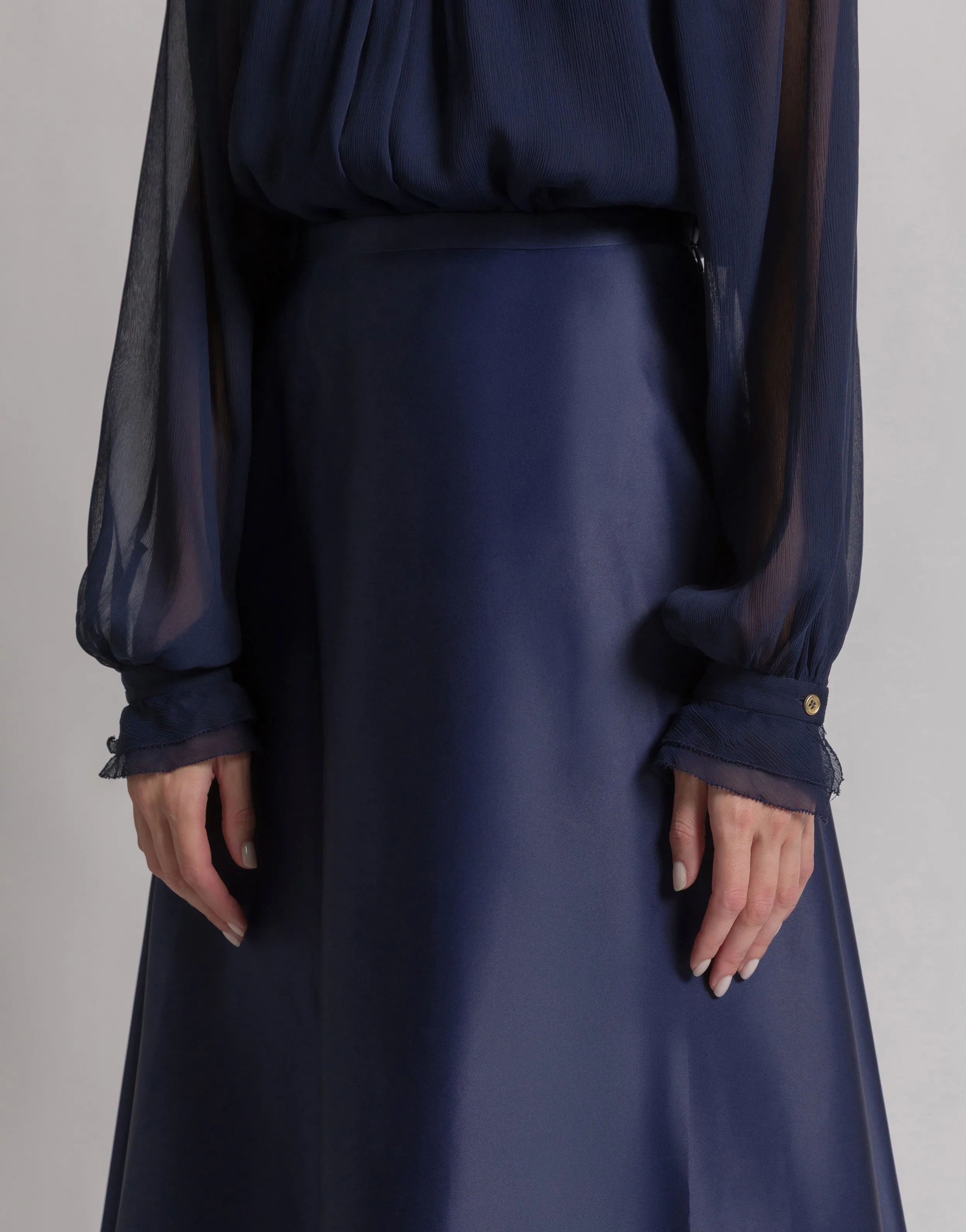 Gonna a ruota in organza di seta sold by Philosophy di Lorenzo Serafini product image thumbnail 4