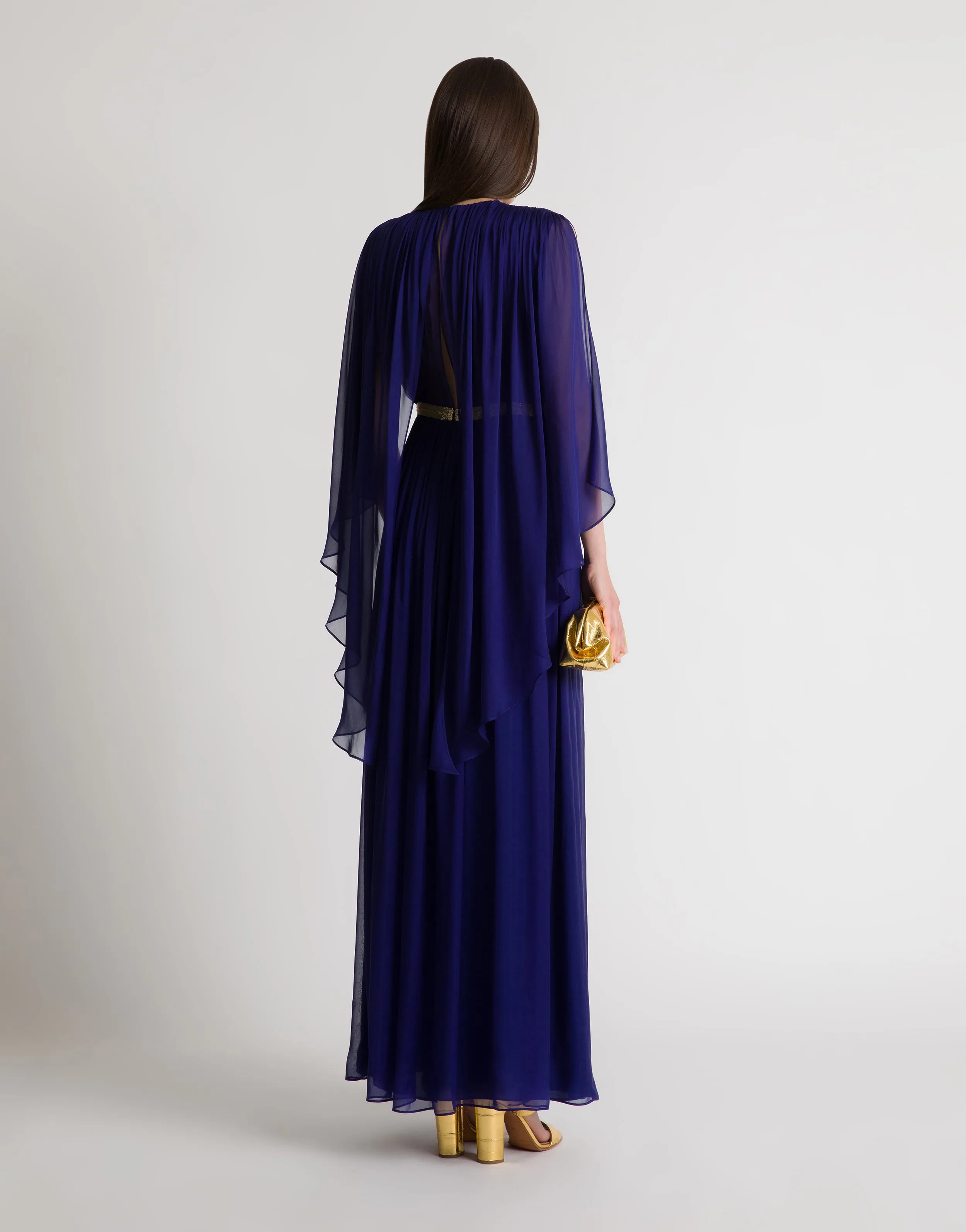 Abito lungo in seta con mantellina sold by Philosophy di Lorenzo Serafini product image thumbnail 3