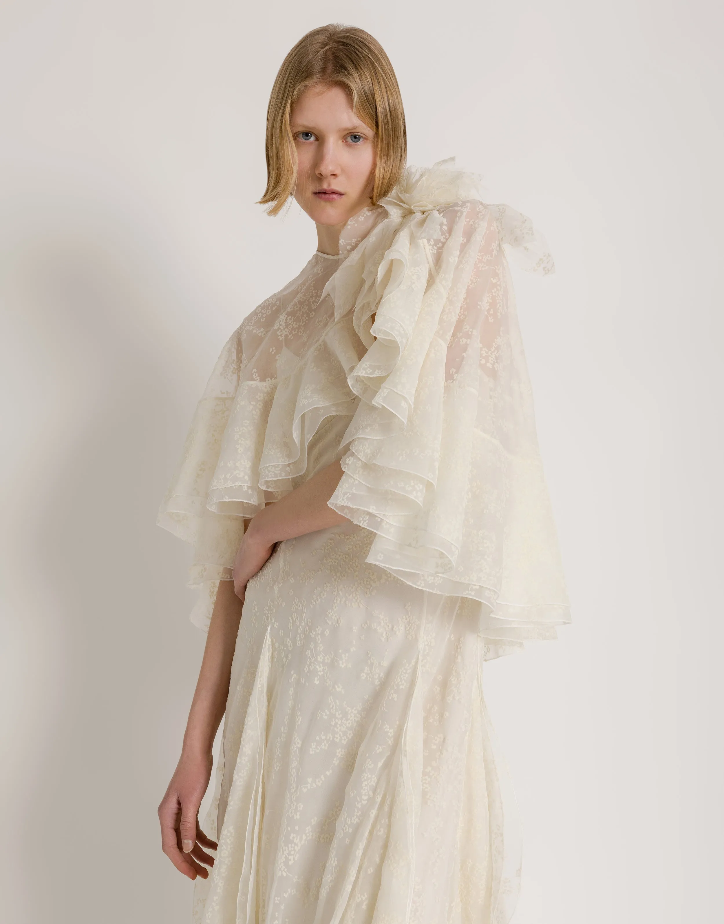 Abito bianco in tulle di seta sold by Philosophy di Lorenzo Serafini product image thumbnail 5