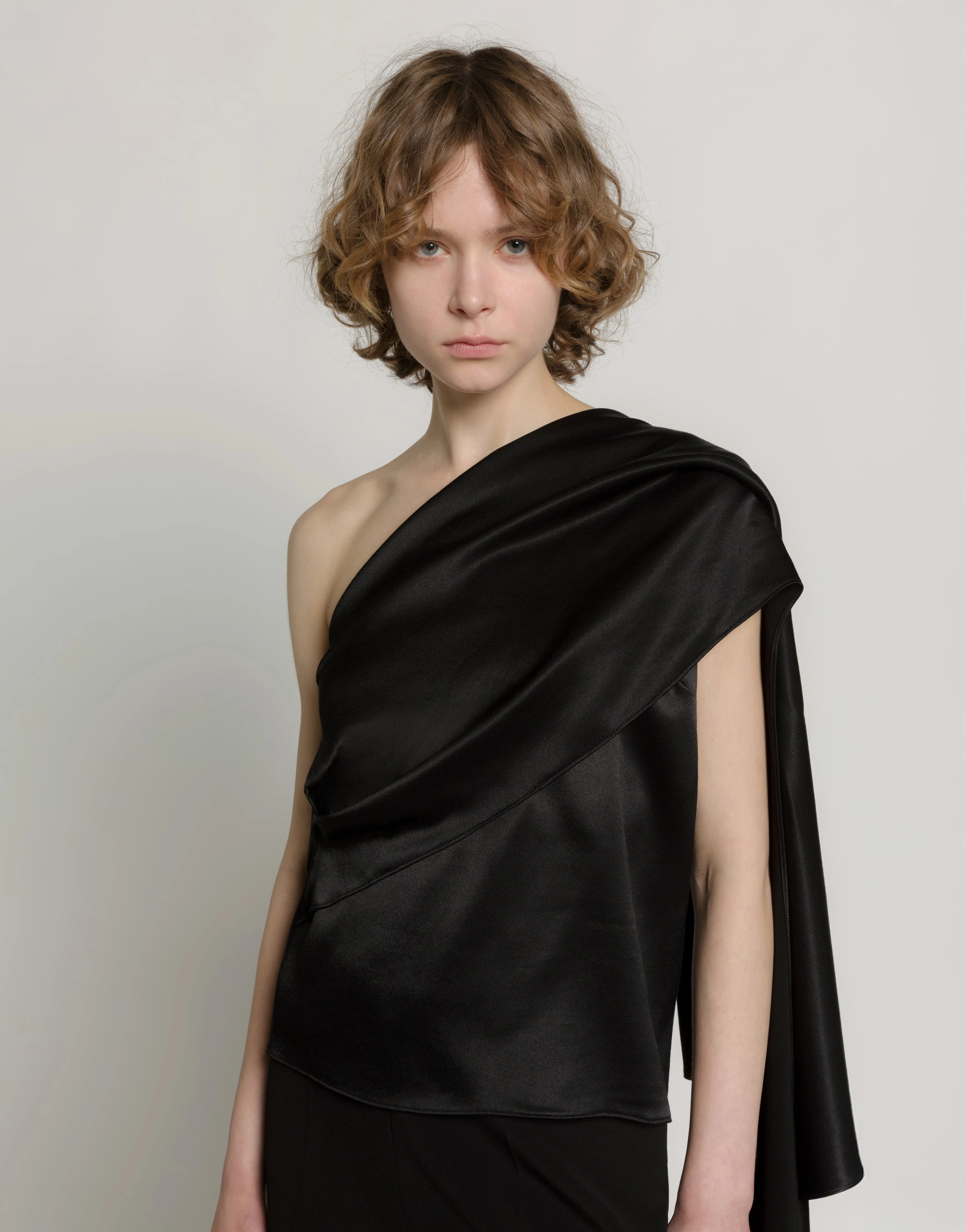 Top monospalla in satin con drappeggio sold by Philosophy di Lorenzo Serafini product image thumbnail 4