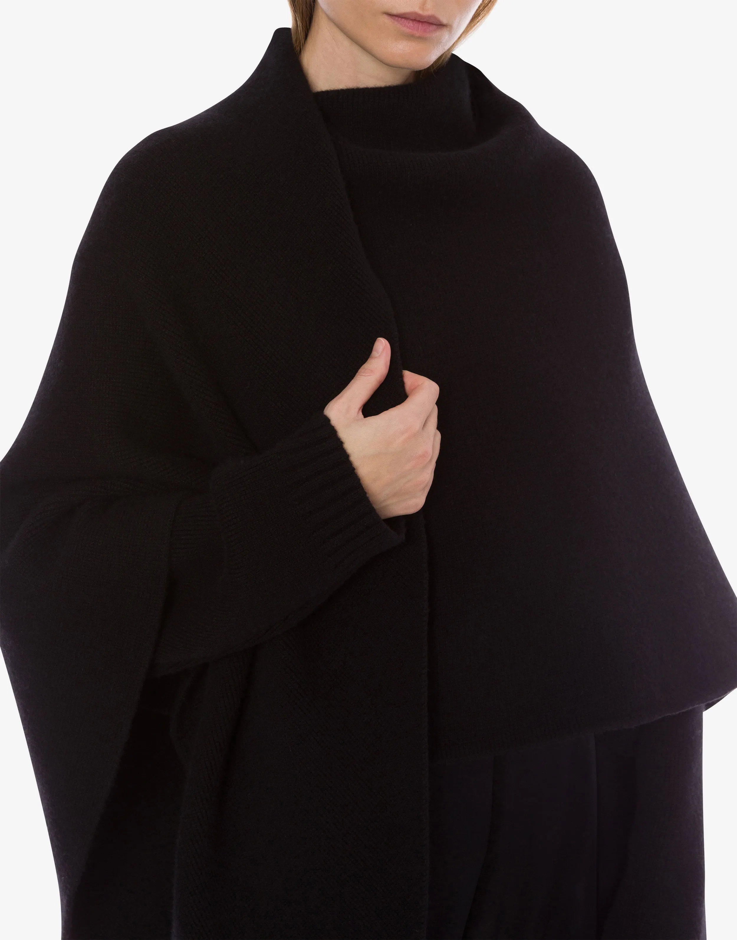 Mantella in lana merino e cashmere sold by Philosophy di Lorenzo Serafini product image thumbnail 4