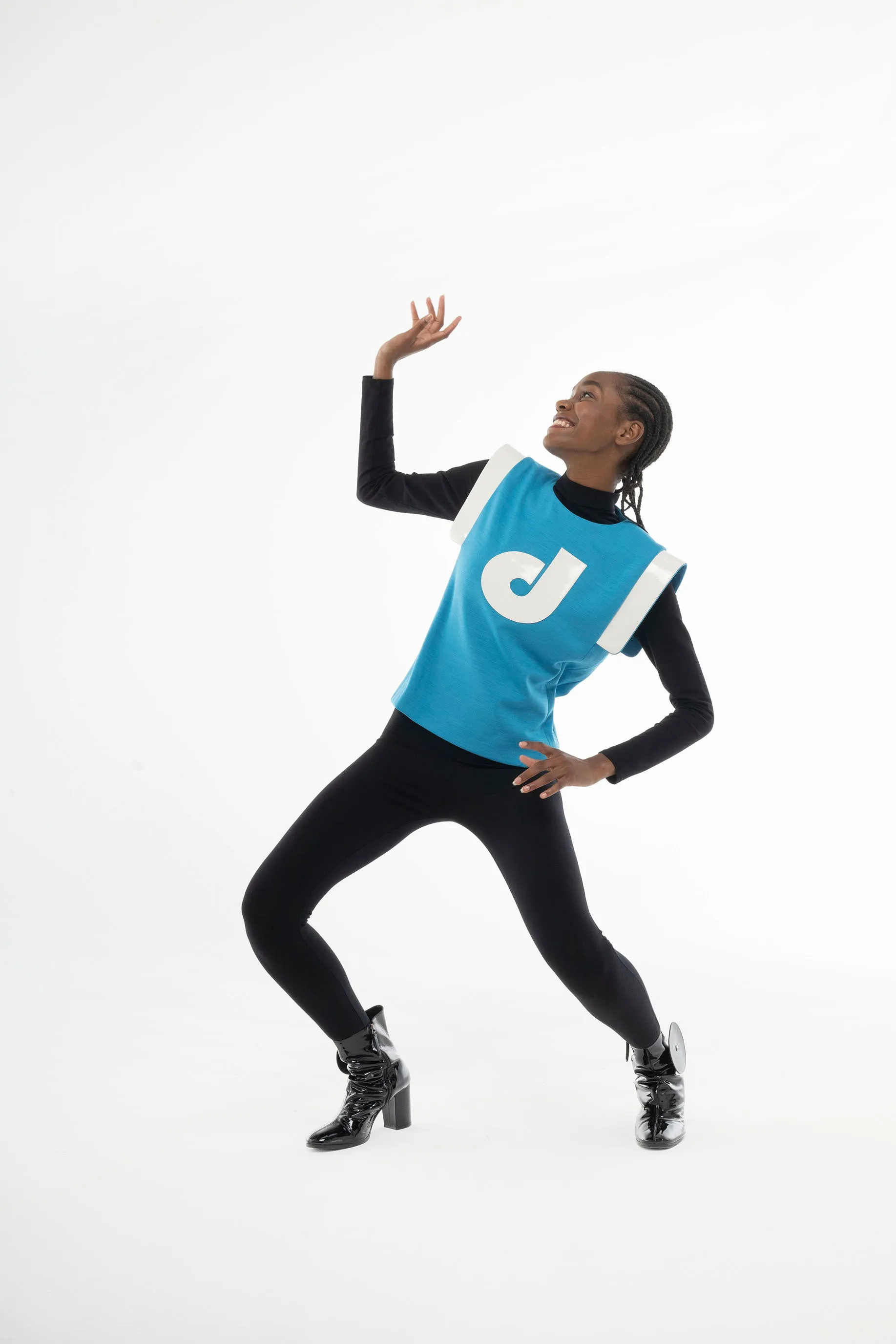 F3.04 Top sold by Pierre Cardin