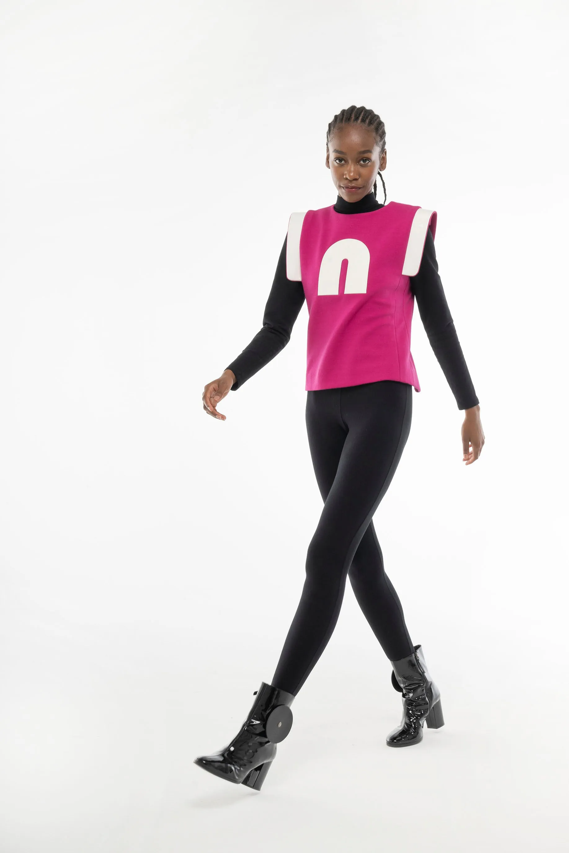 F3.03 Top sold by Pierre Cardin