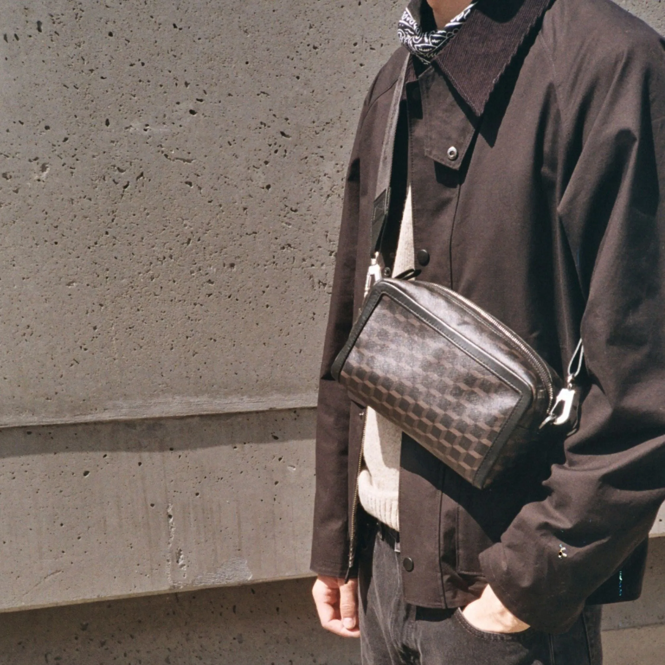 SAC MAXI CUBE BOX sold by Pierre Hardy product image thumbnail 5