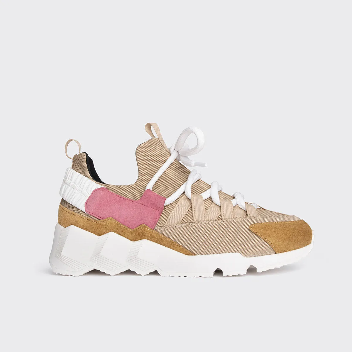 BASKETS TREK COMET sold by Pierre Hardy