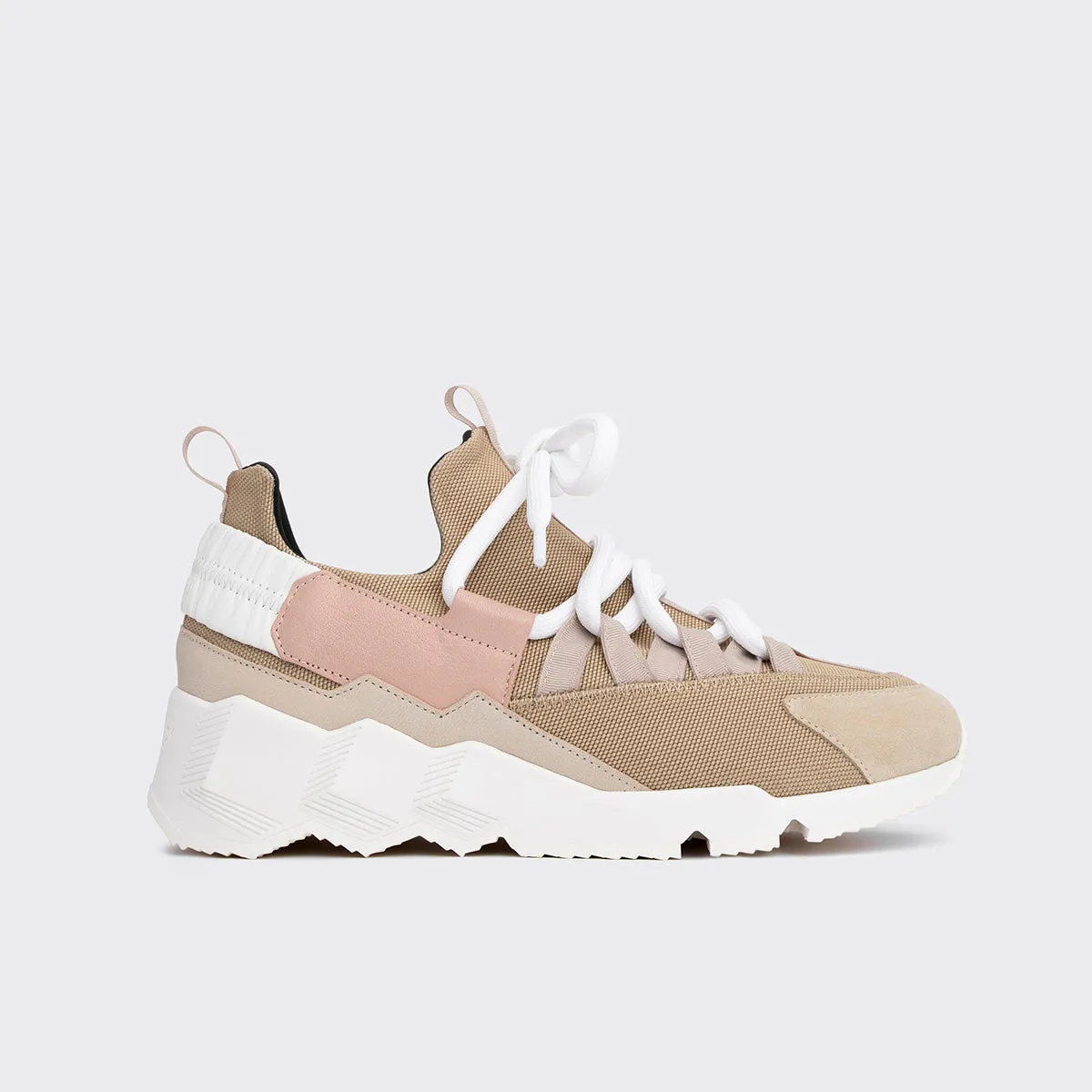 BASKETS TREK COMET sold by Pierre Hardy