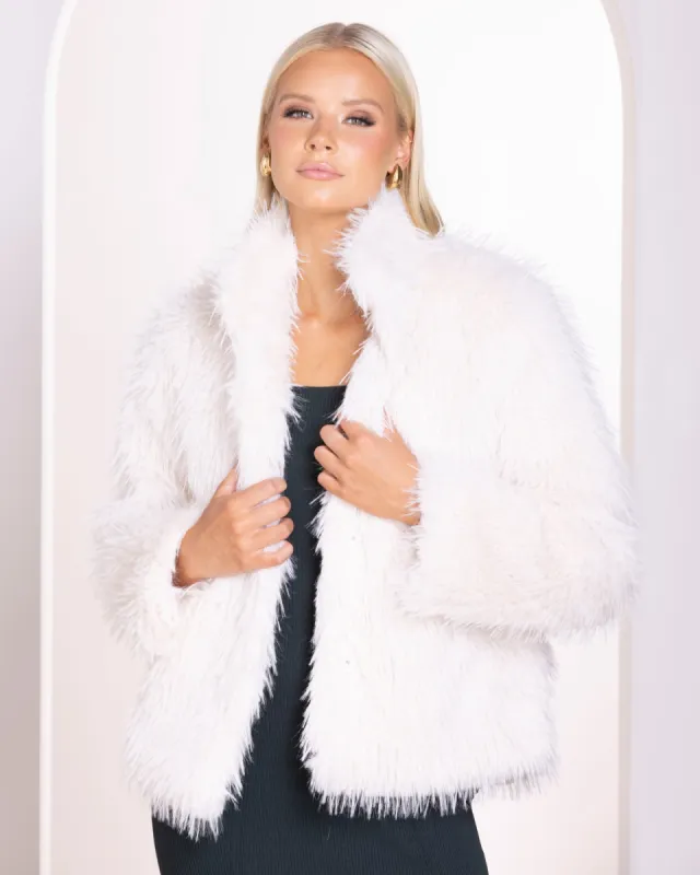 Plus Amaria Black Shaggy Faux Fur Jacket | Parallel