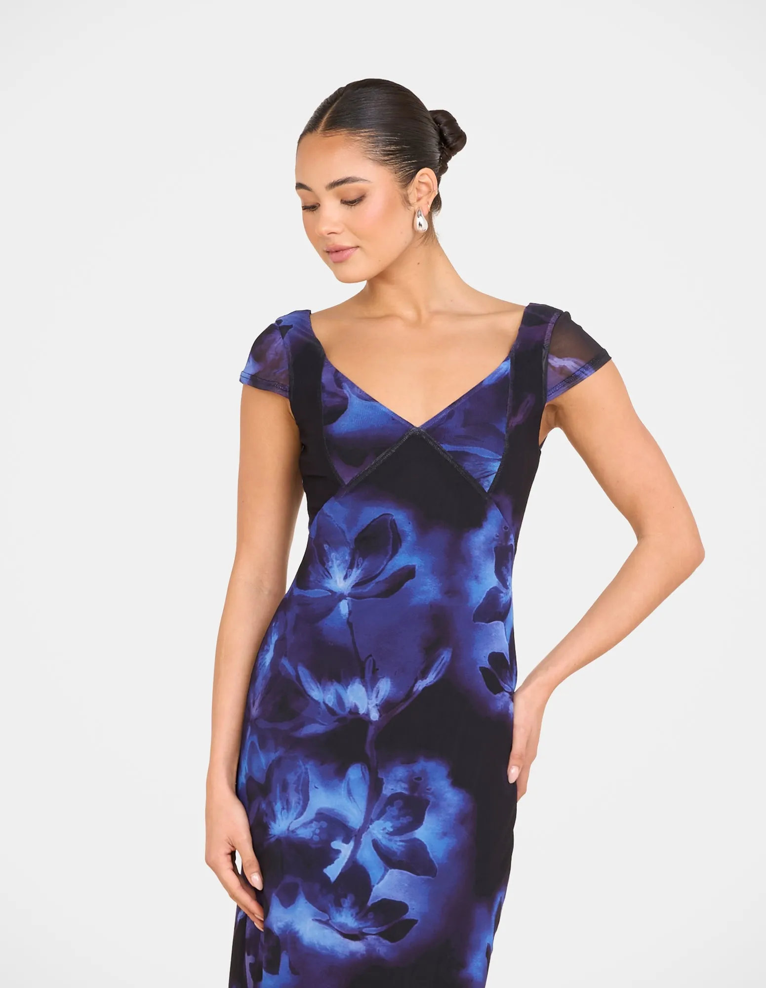 Xavier Cap Sleeve Maxi Dress sold by Pilgrim product image thumbnail 4