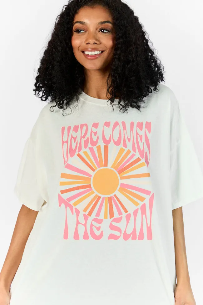 Here Comes The Sun Burst Off White Oversized Graphic Tee sold by Pink Lily product image thumbnail 2