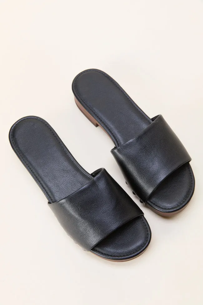 Xonia Black Clogs FINAL SALE sold by Pink Lily product image thumbnail 2