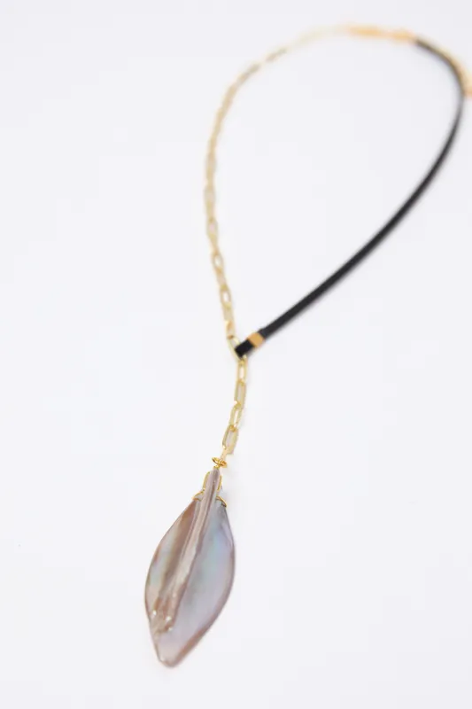 Evelyn Natural Shell Feather Necklace sold by Pink Lily