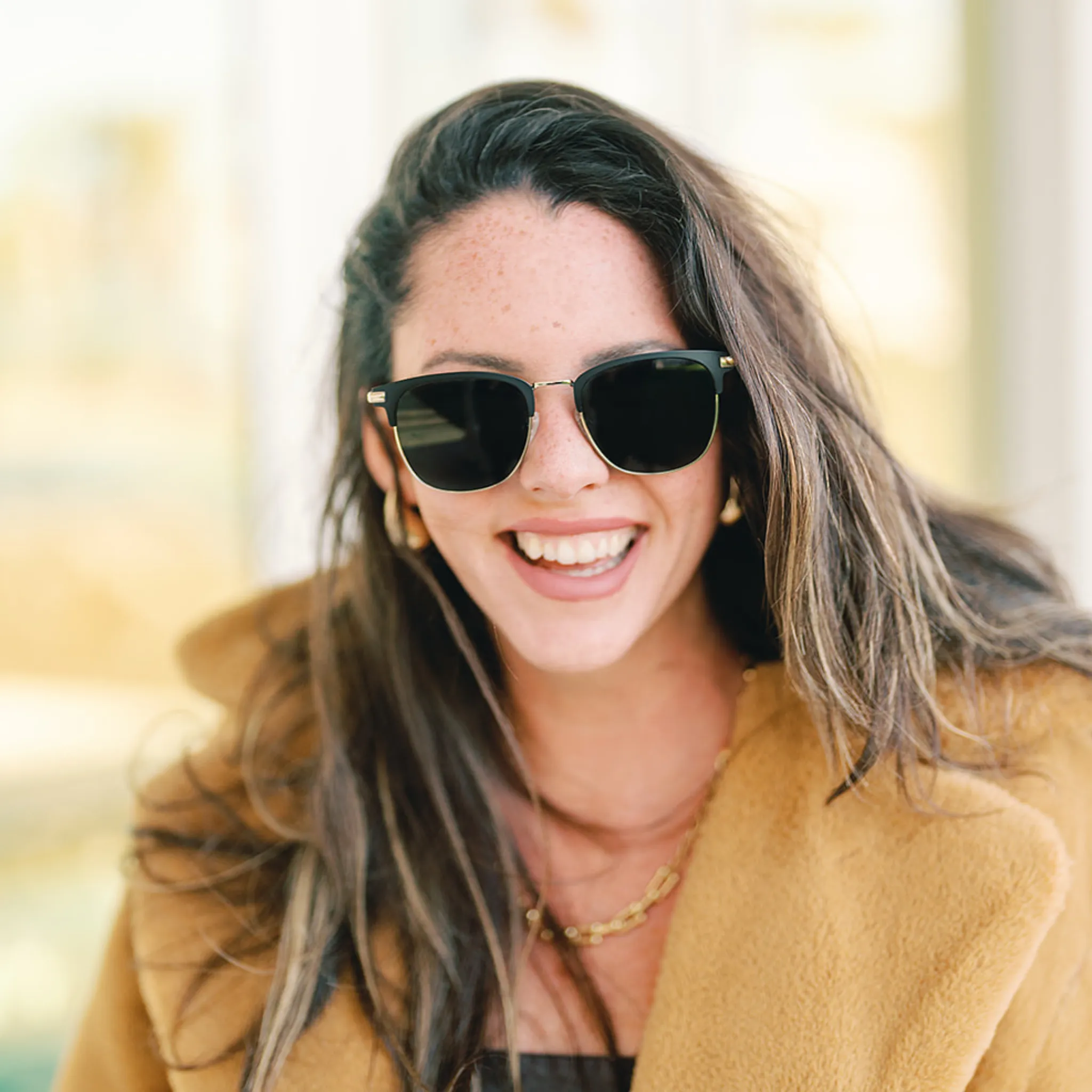 TopFoxx Grady White Gold Sunglasses sold by Pink Lily product image thumbnail 2