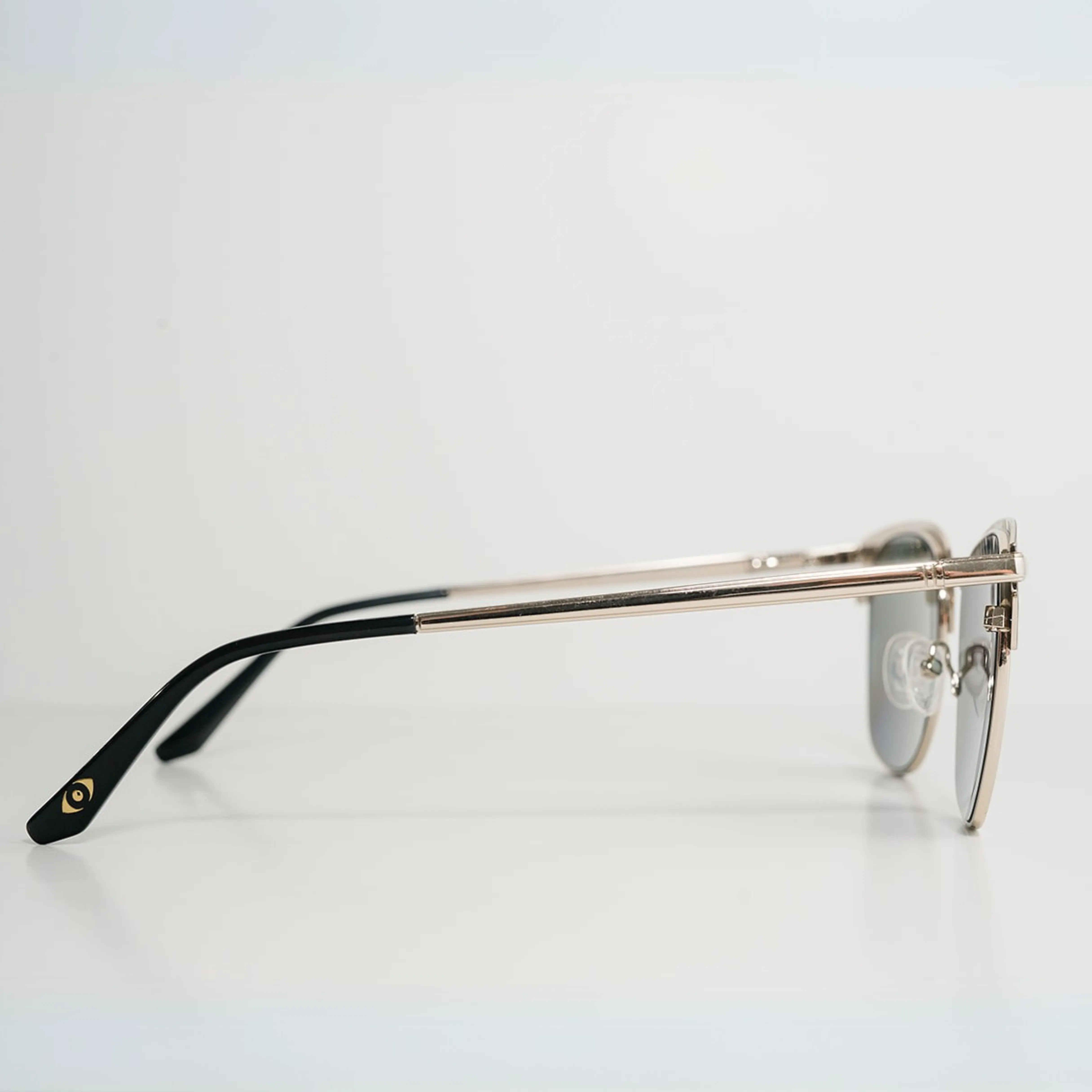 TopFoxx Grady White Gold Sunglasses sold by Pink Lily product image thumbnail 4