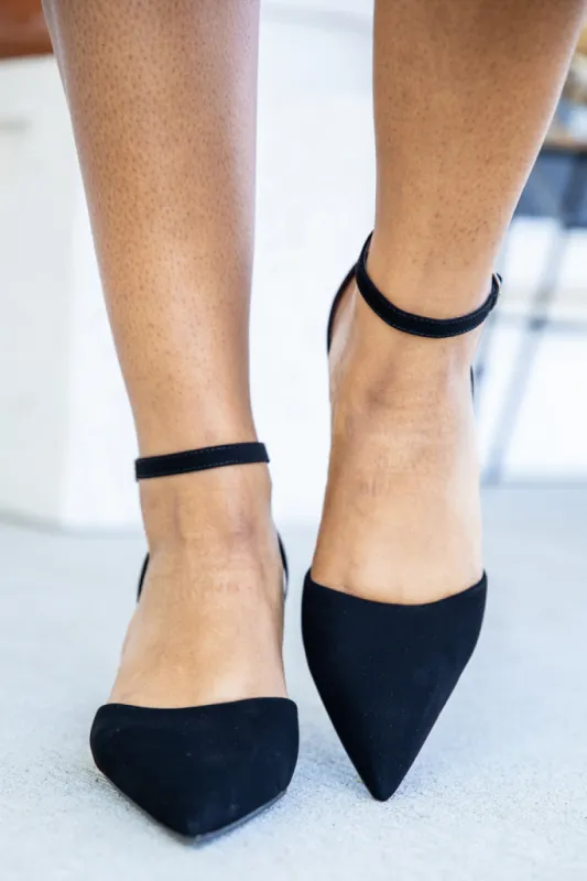 Julianna Black Pointed Close Toe Heel FINAL SALE sold by Pink Lily