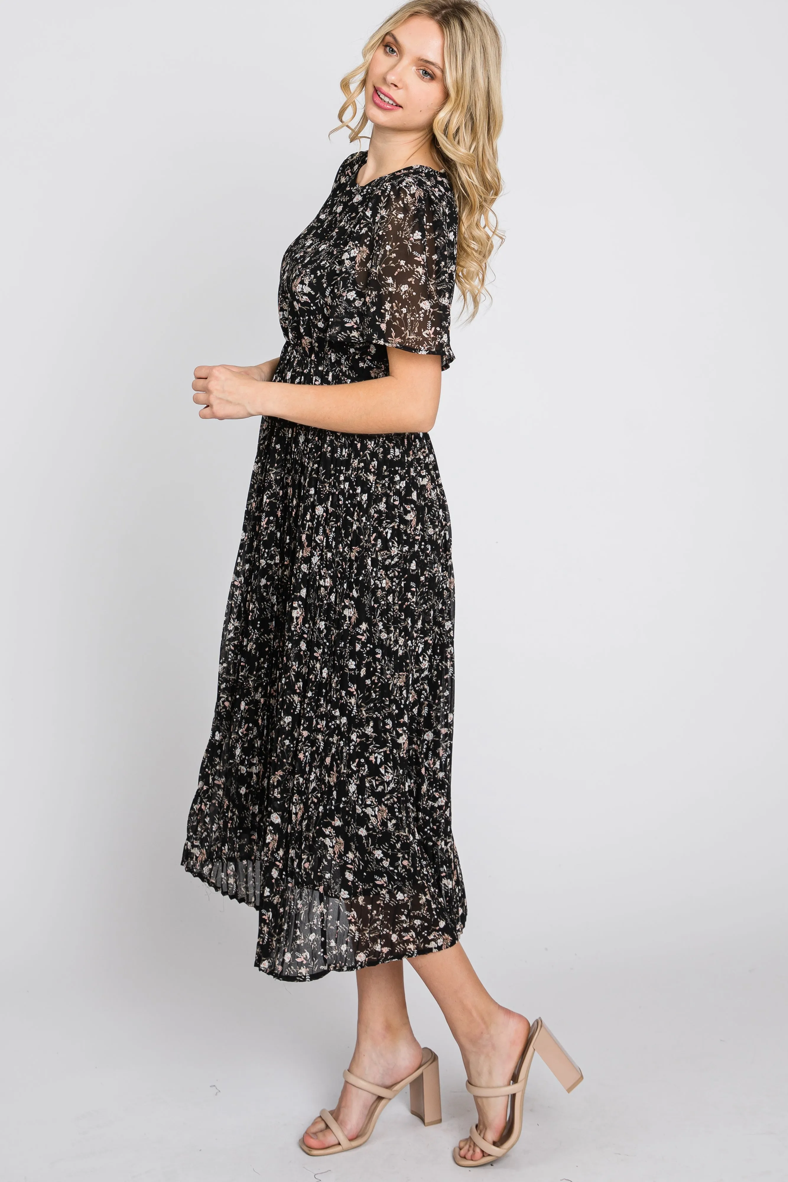 Black Floral Pleated Short Sleeve Chiffon Midi Dress sold by Pinkblush product image thumbnail 5