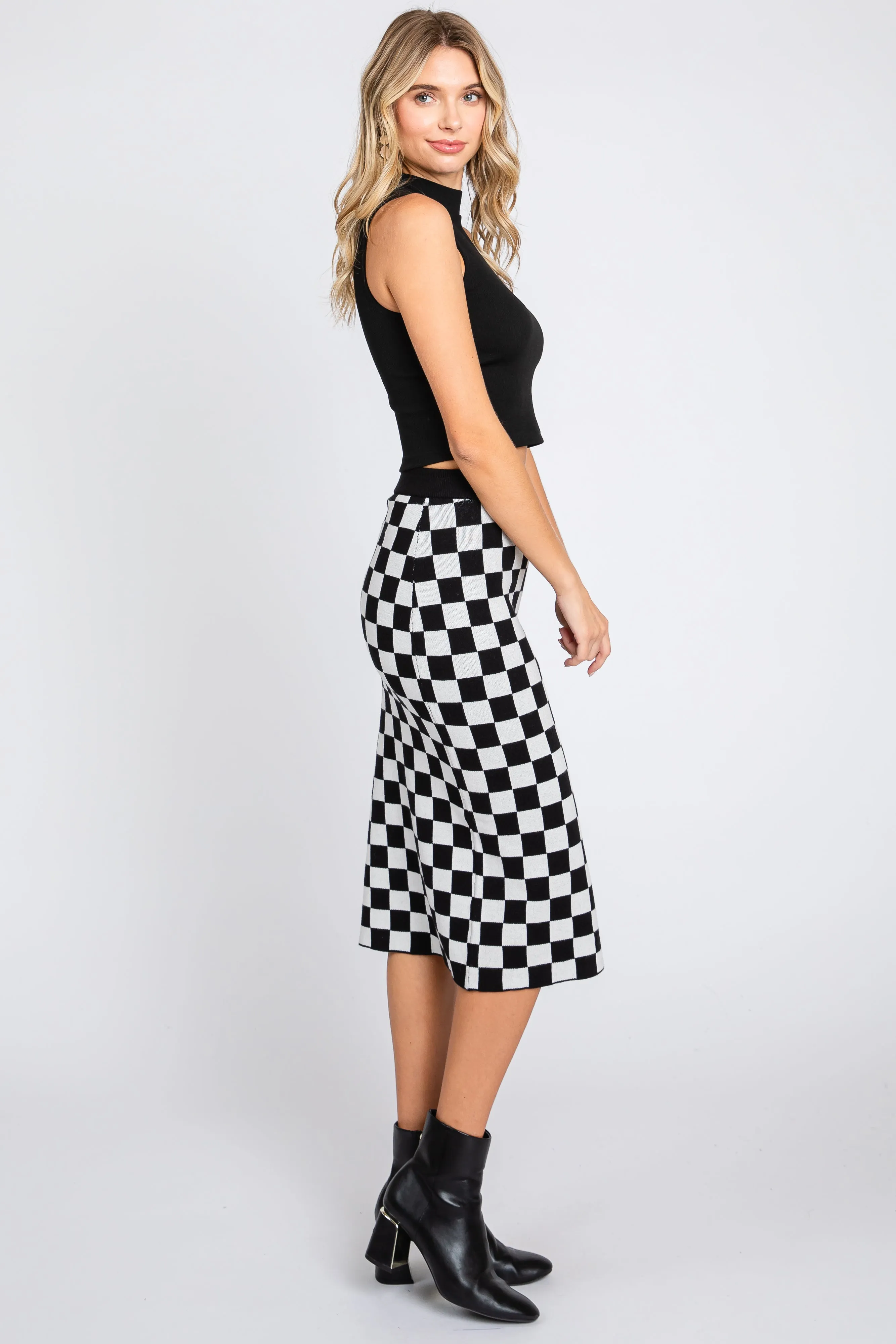 Black Checkered Knit Skirt sold by Pinkblush product image thumbnail 2