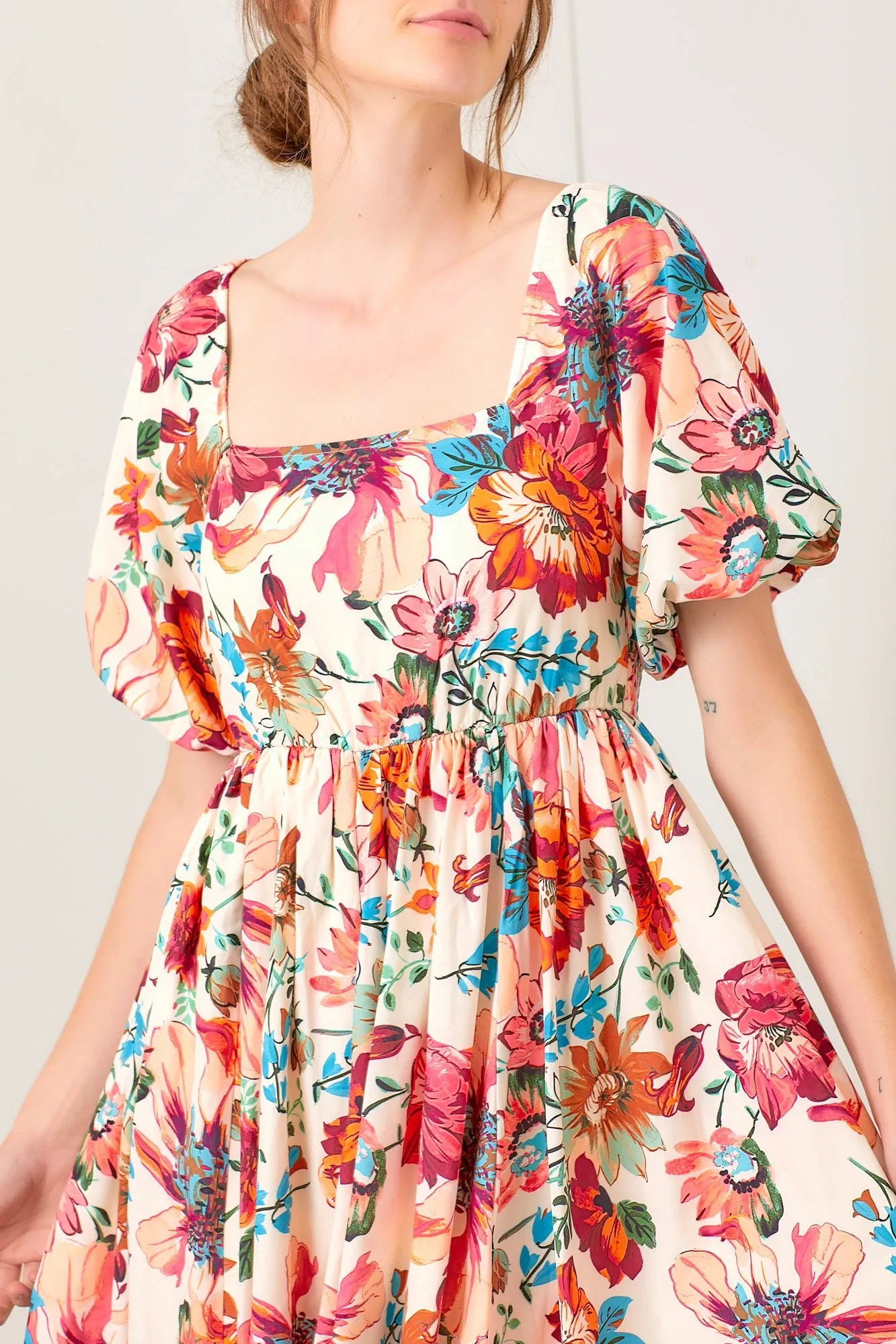 Cream Floral Puff Sleeve Midi Dress sold by Pinkblush product image thumbnail 5