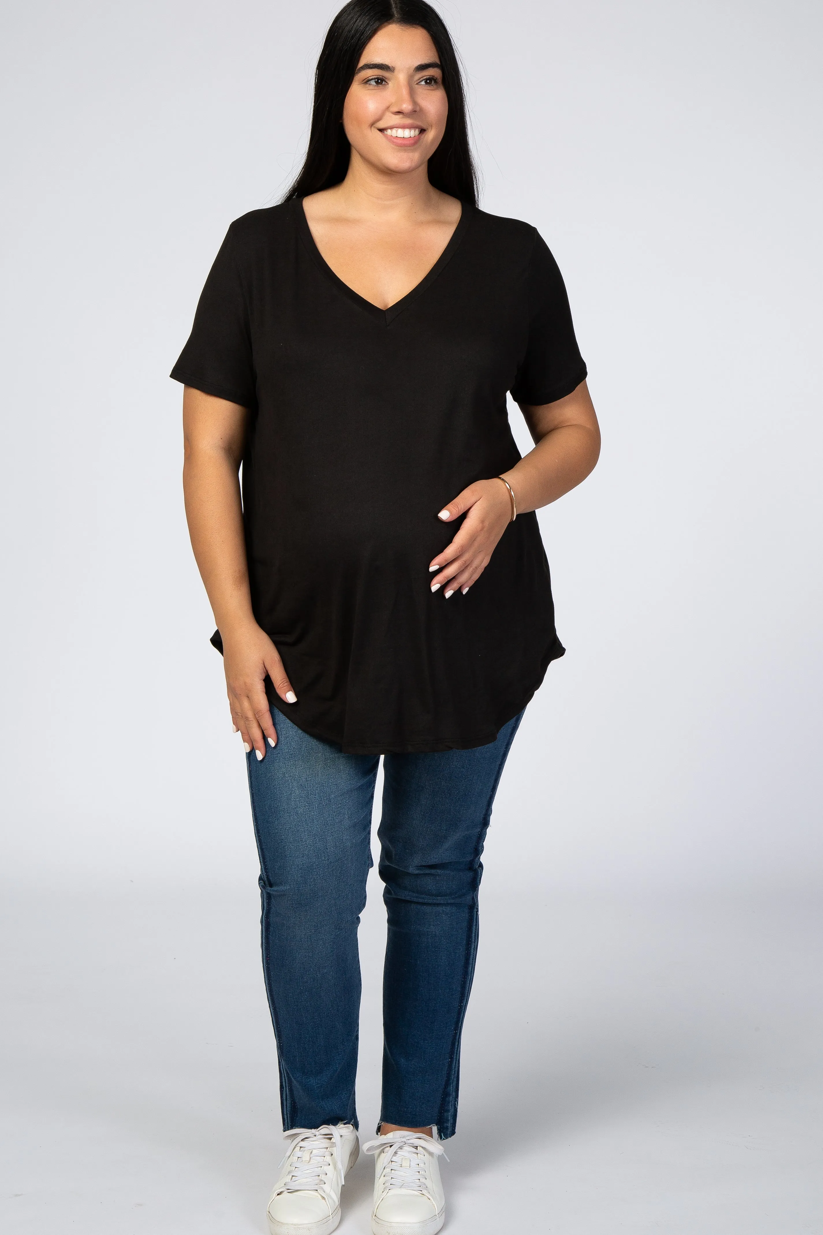 Black V-Neck Short Sleeve Maternity Plus Top sold by Pinkblush product image thumbnail 4