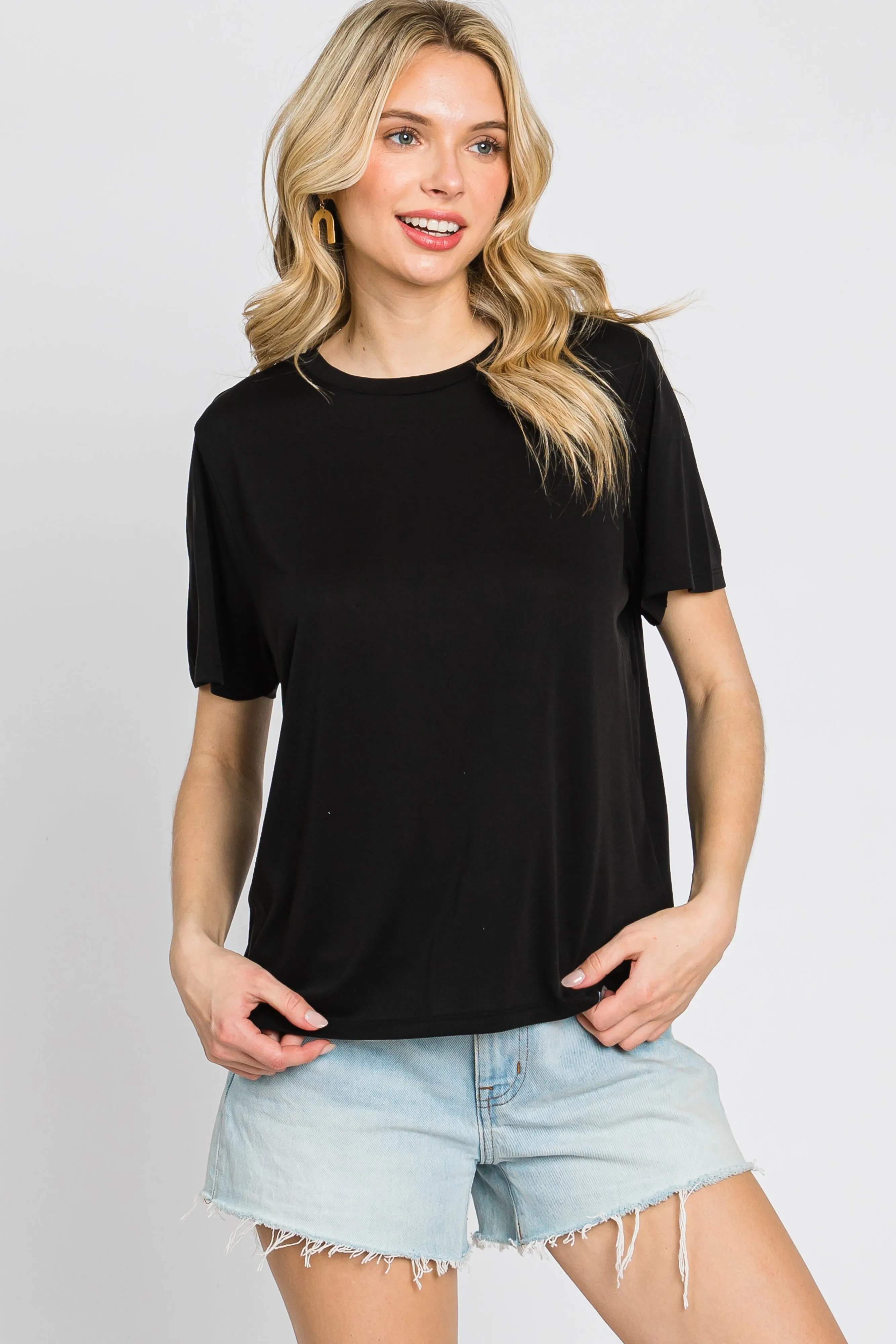 Black Basic Cropped Maternity T-Shirt sold by Pinkblush product image thumbnail 5