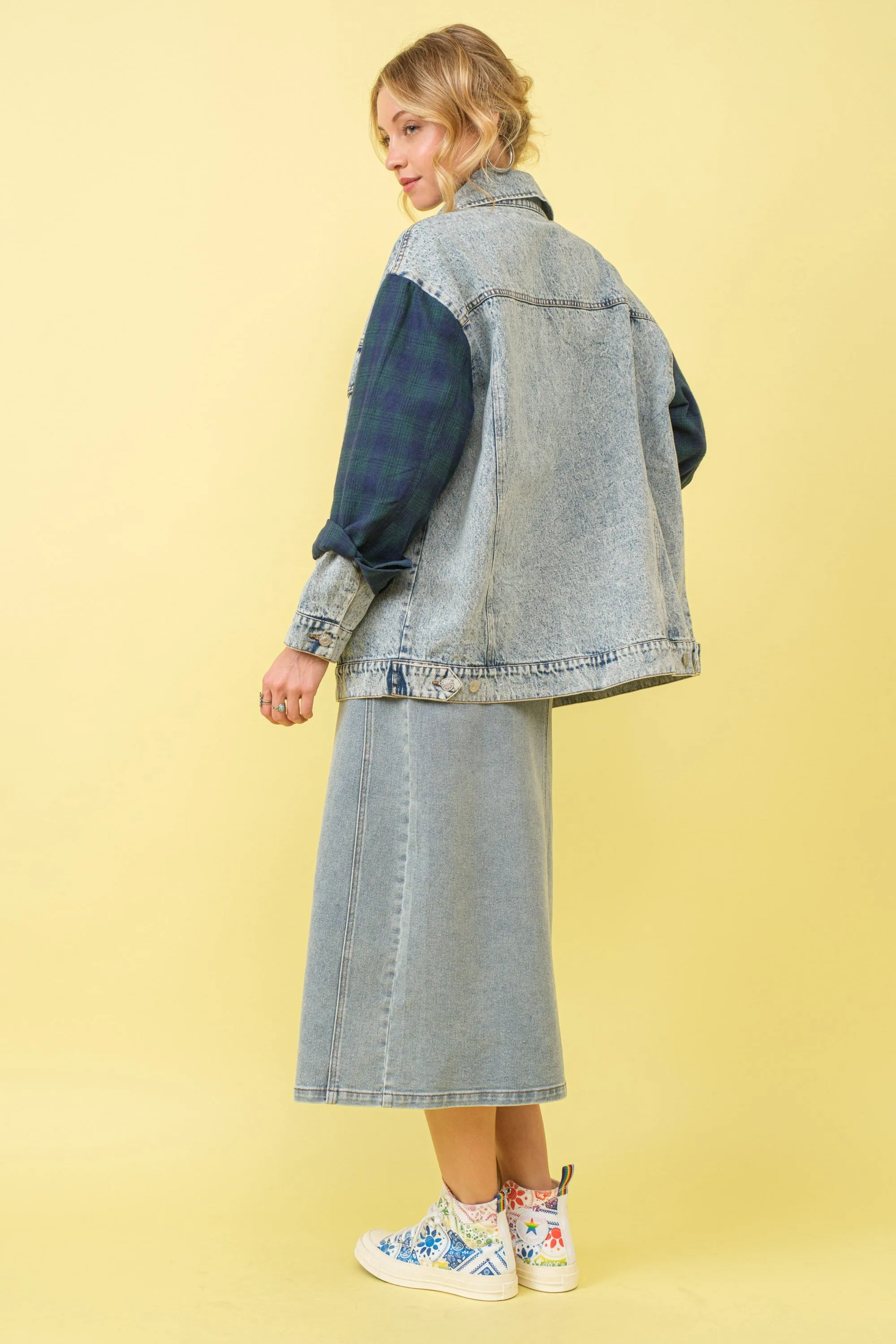 Medium Wash Mid Rise Stretch Midi Denim Skirt sold by Pinkblush product image thumbnail 3