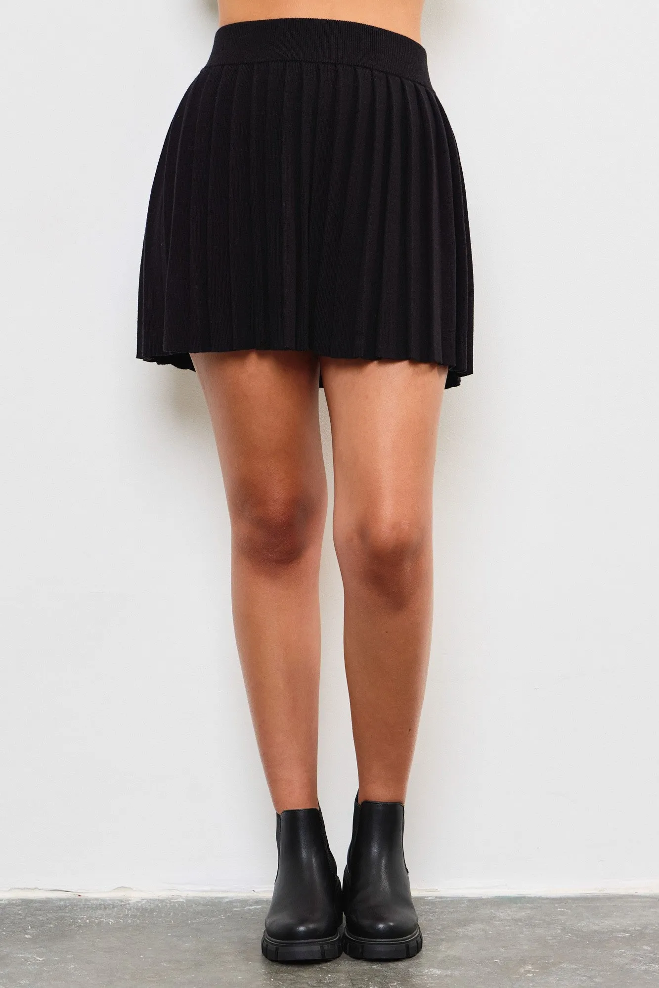 Black Pleated Knit Skirt sold by Pinkblush product image thumbnail 2
