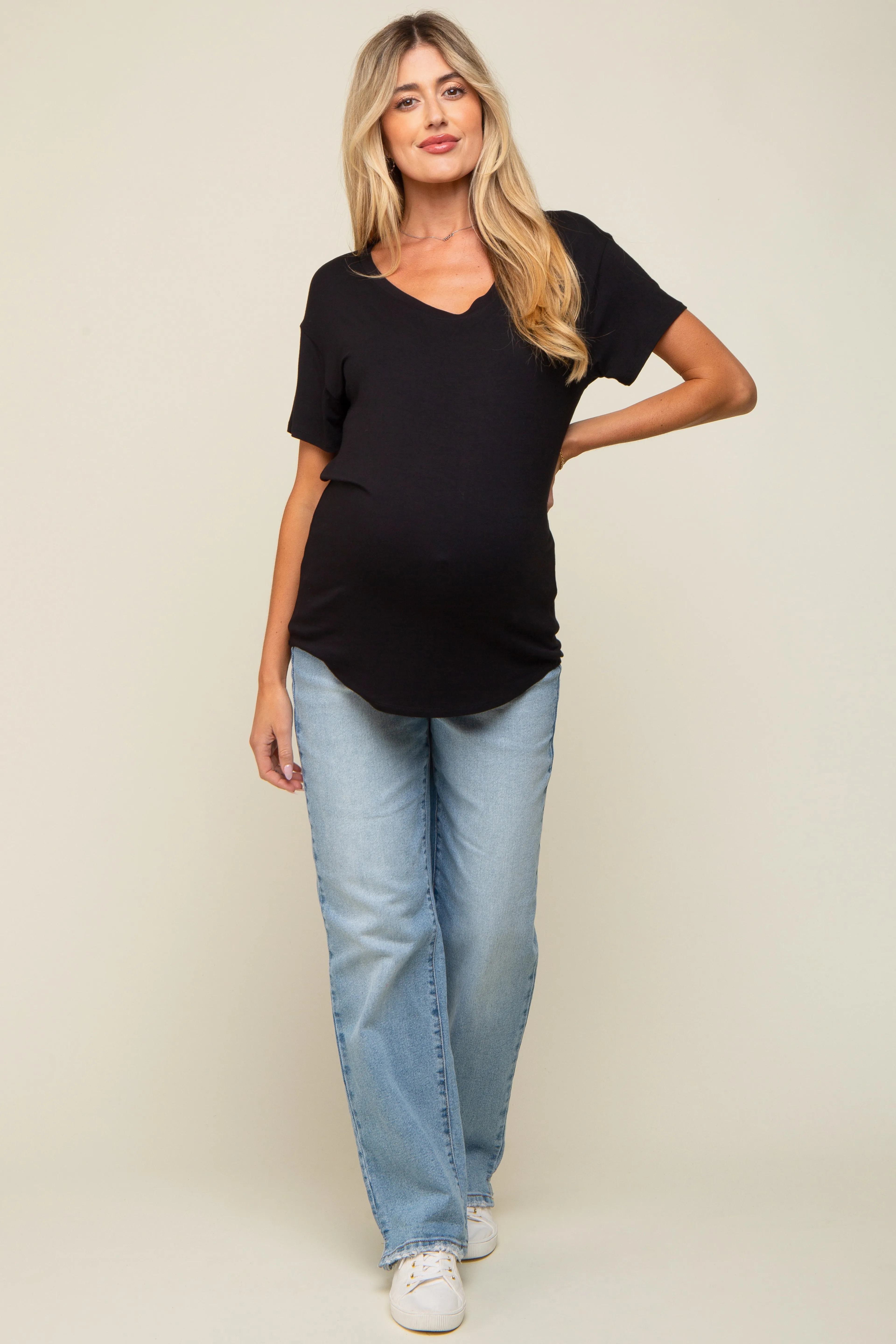 Black Scoop Neck Basic Maternity Tee sold by Pinkblush product image thumbnail 4