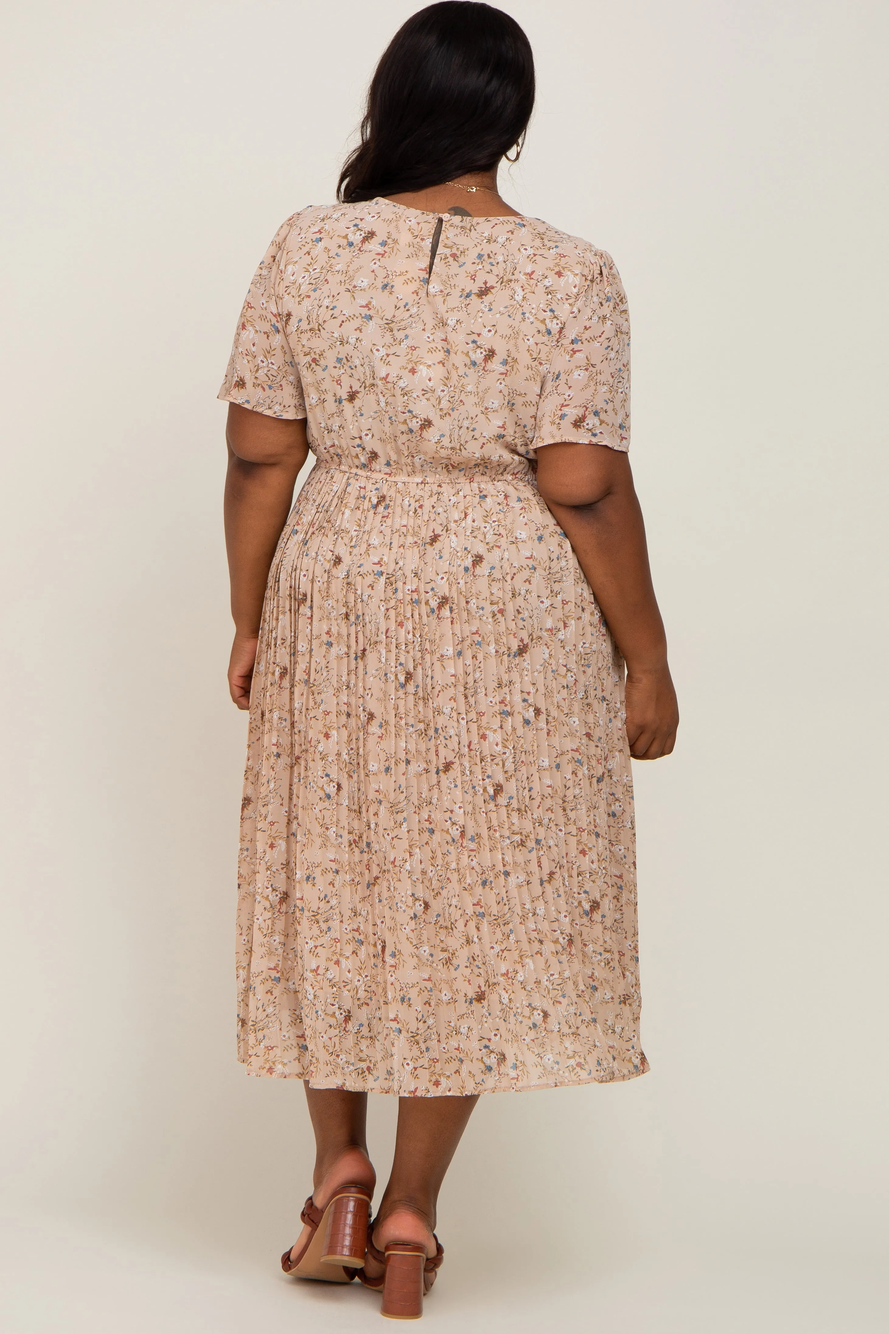 Beige Floral Pleated Chiffon Plus Midi Dress sold by Pinkblush product image thumbnail 3