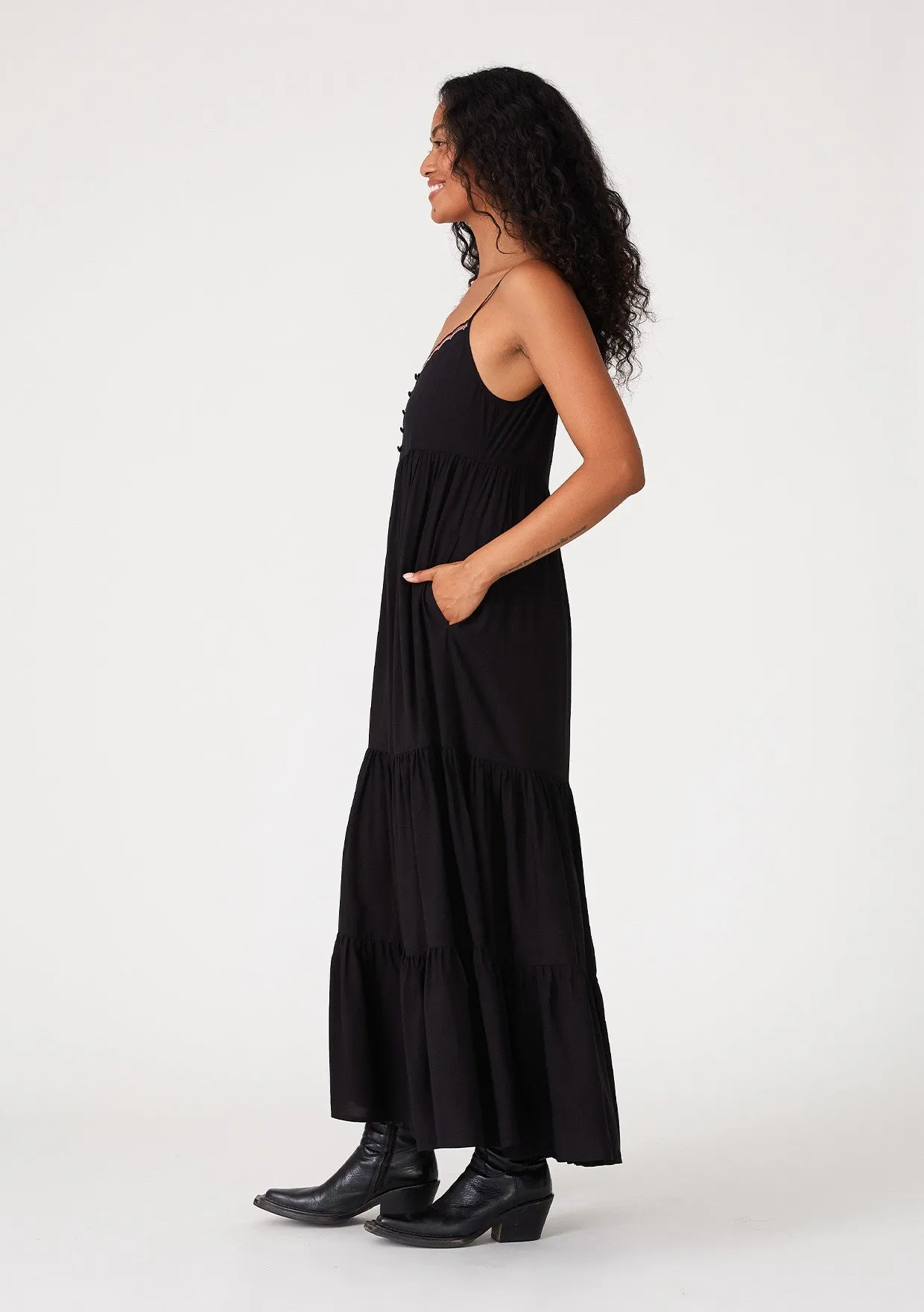 Black Scalloped Embroidered Neckline Maxi Dress sold by Pinkblush product image thumbnail 2