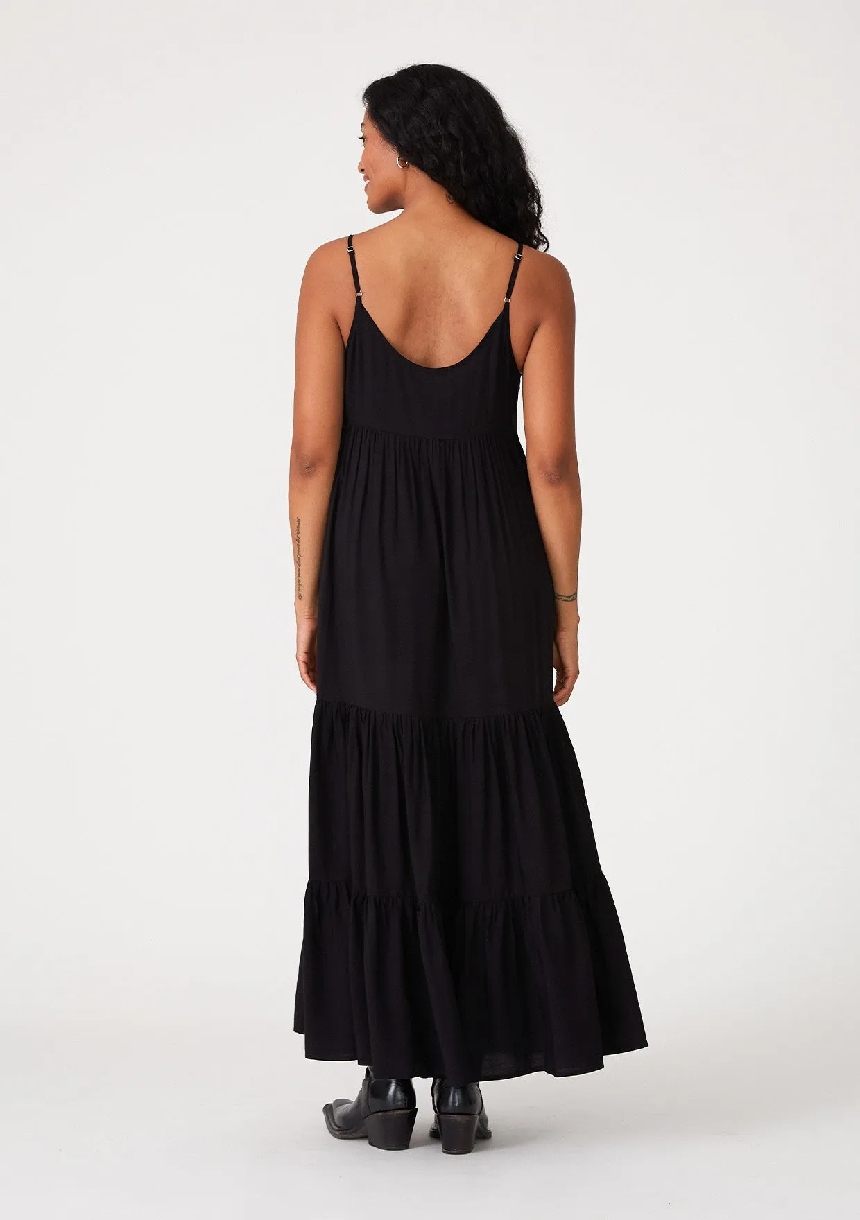 Black Scalloped Embroidered Neckline Maxi Dress sold by Pinkblush product image thumbnail 3