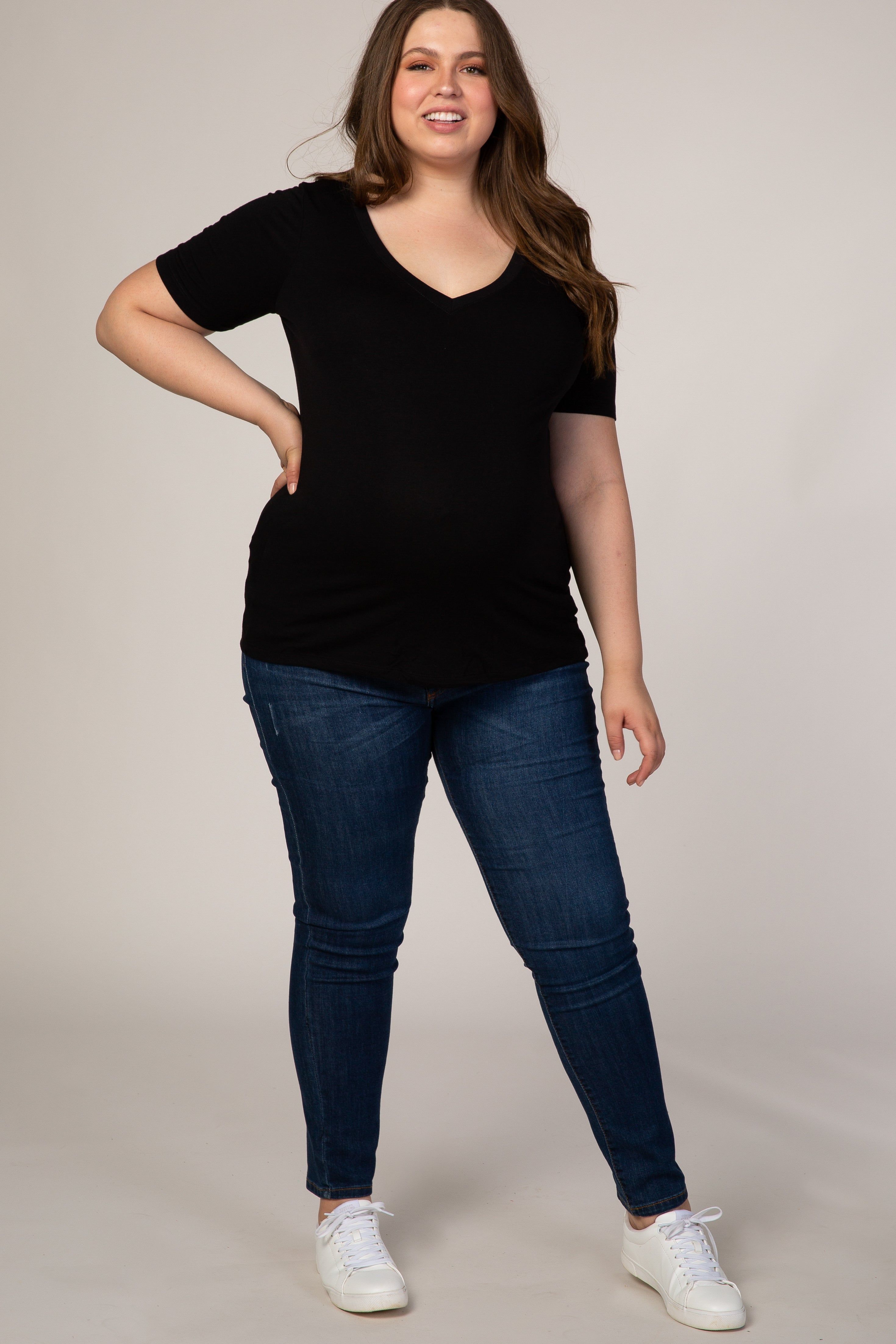 Black Short Sleeve V-Neck Basic Maternity Plus Top sold by Pinkblush product image thumbnail 4