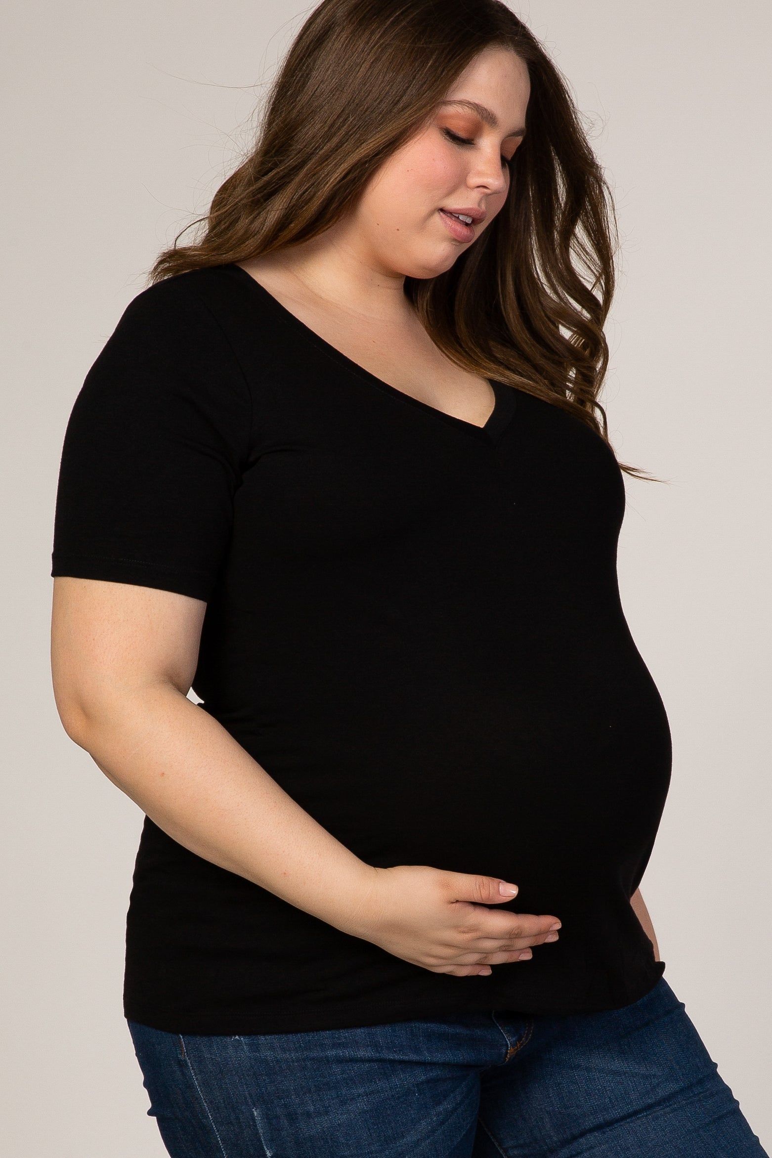 Black Short Sleeve V-Neck Basic Maternity Plus Top sold by Pinkblush product image thumbnail 2