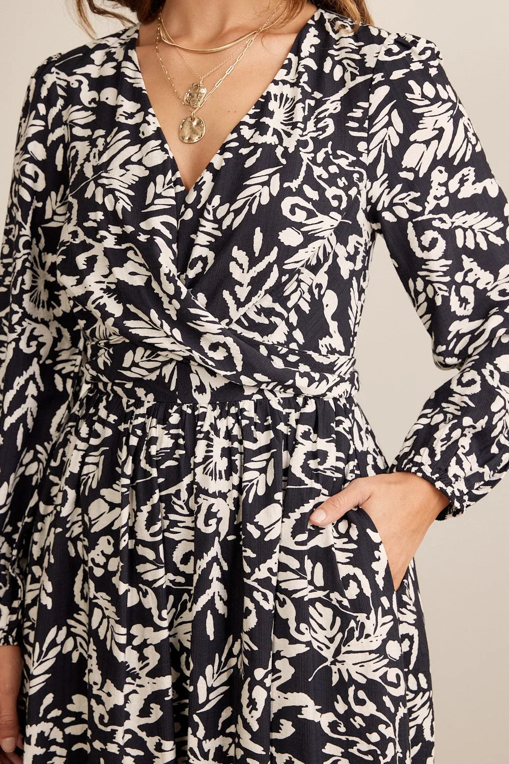 Black Abstract Floral Gathered Front Midi Dress sold by Pinkblush product image thumbnail 5