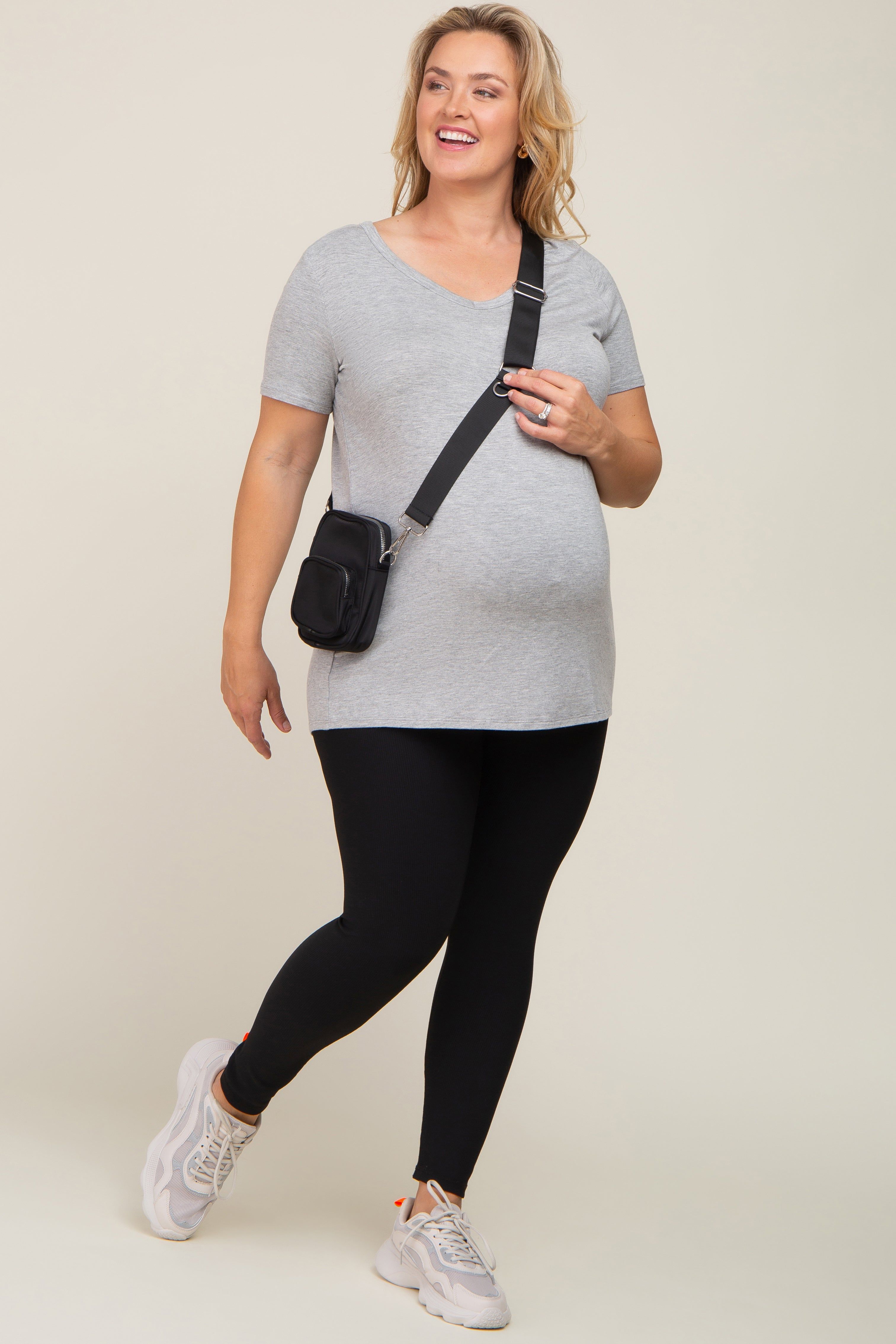 Black Ribbed Maternity Plus Active Leggings sold by Pinkblush product image thumbnail 5