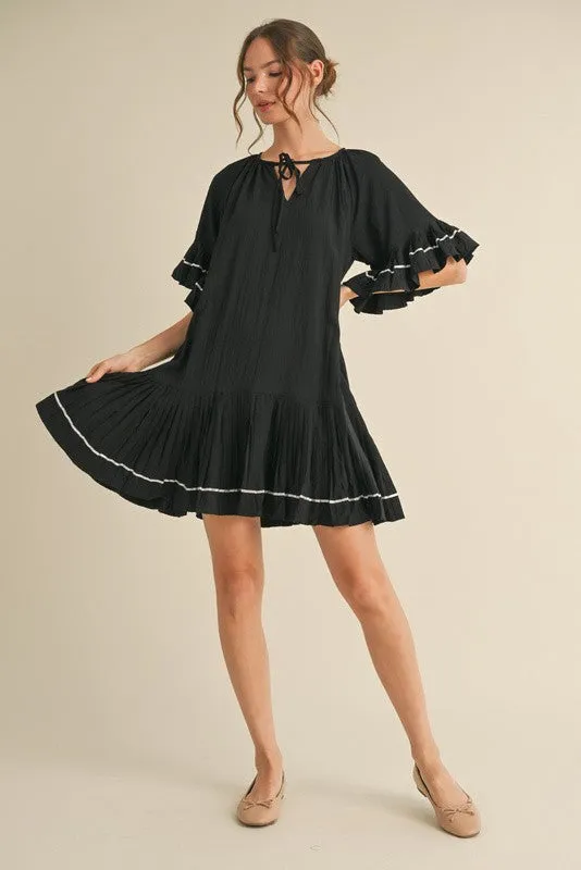 Black Solid Short Sleeve Pocketed Dress sold by Pinkblush product image thumbnail 4