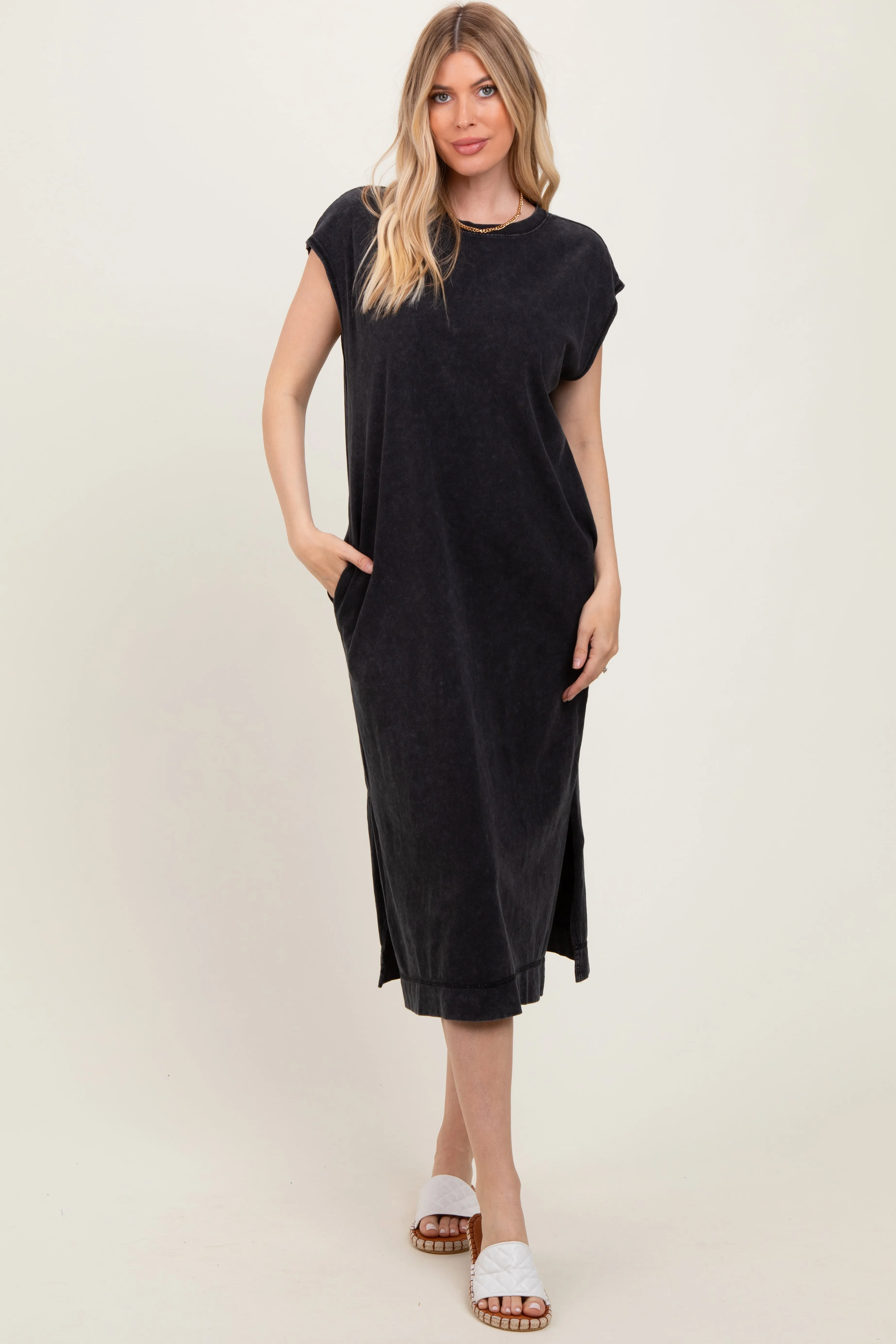 Black Casual Sleeveless Pocketed Midi Dress sold by Pinkblush product image thumbnail 2