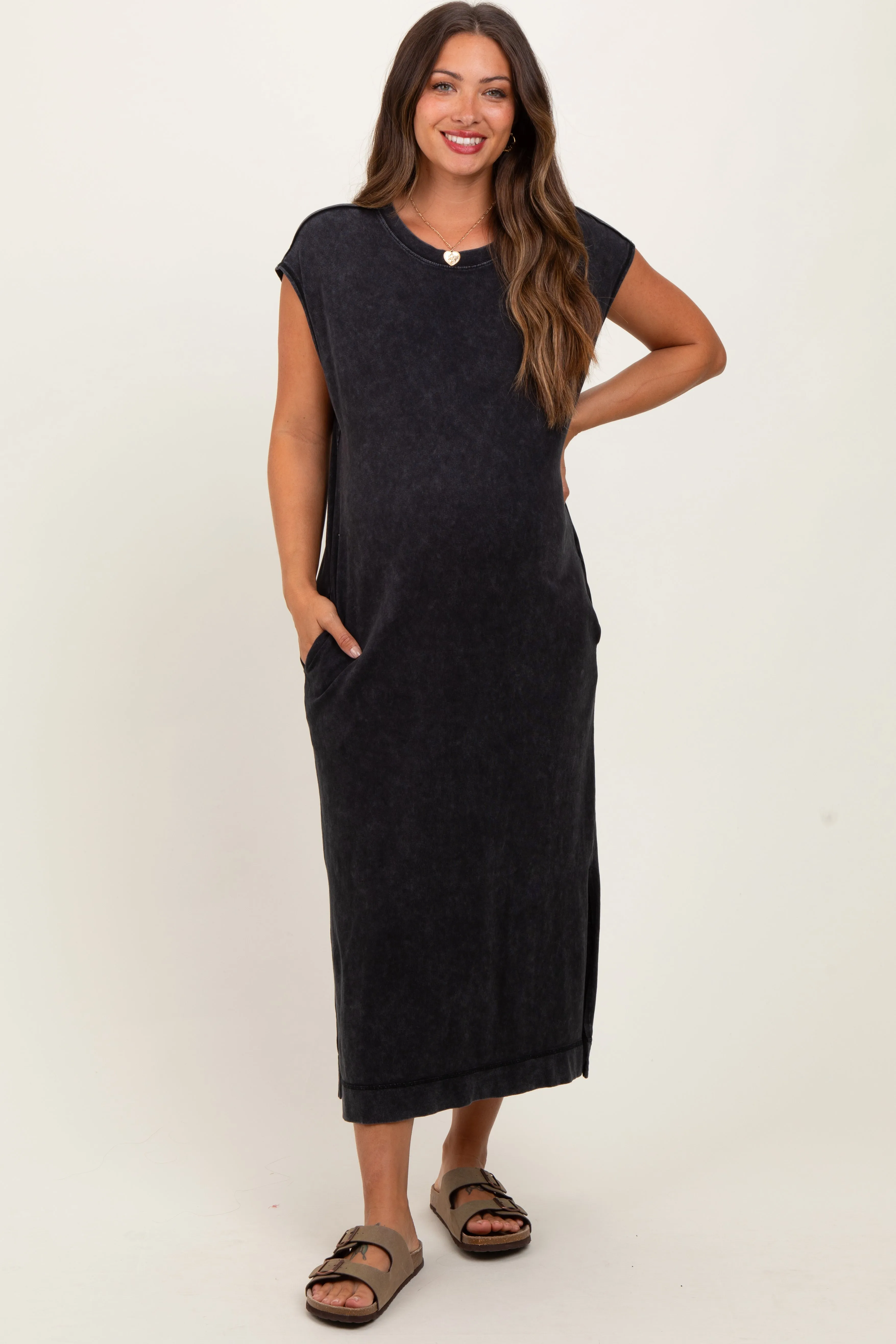 Black Casual Sleeveless Pocketed Maternity Midi Dress sold by Pinkblush