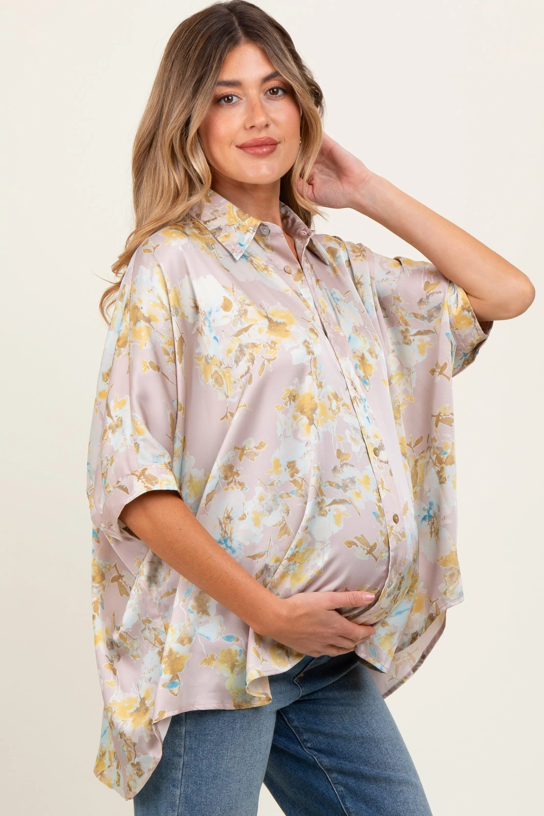 Light Pink Floral Boxy Fit Maternity Short Sleeve Blouse sold by Pinkblush product image thumbnail 2