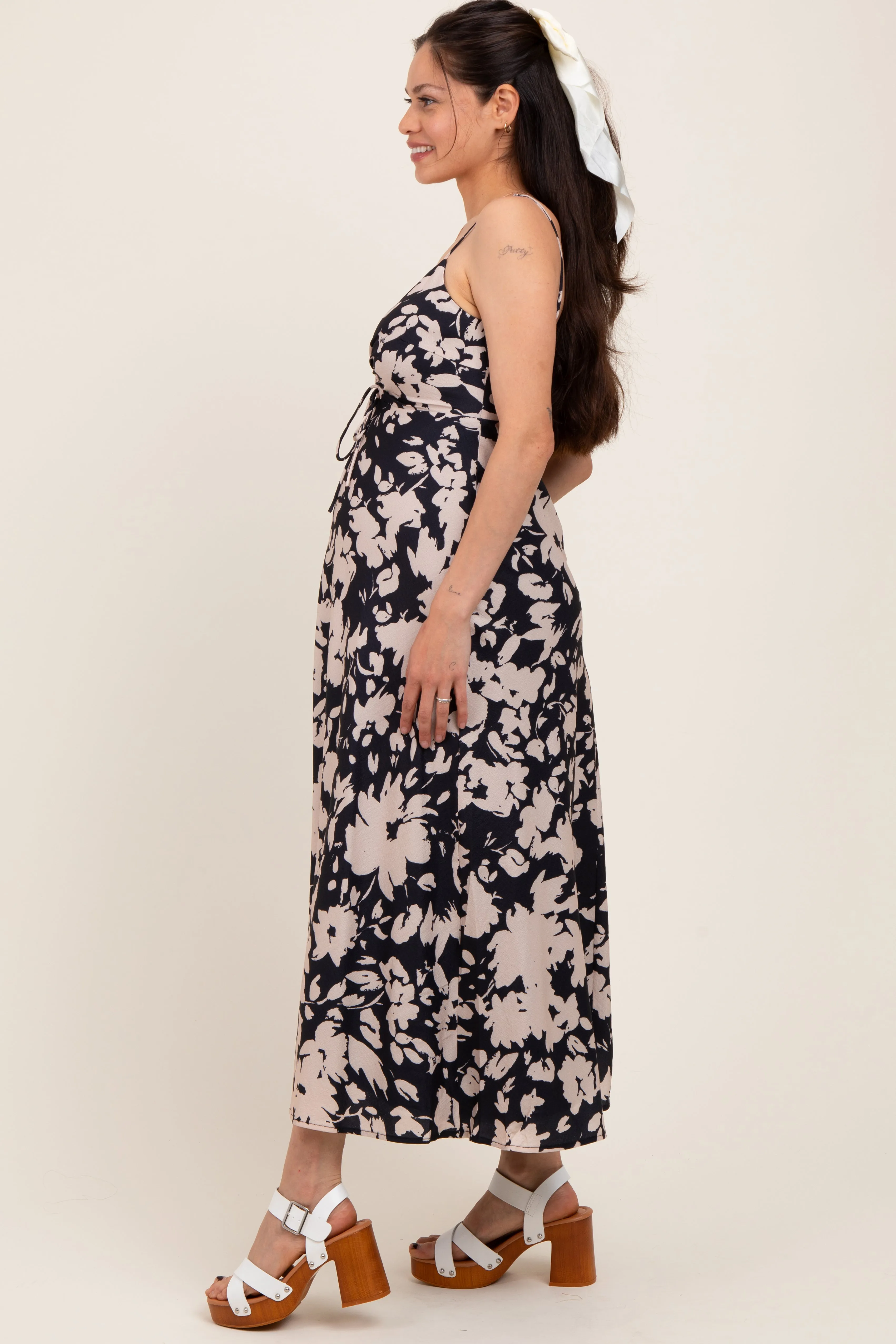 Black Floral Keyhole Detail Maternity Maxi Dress sold by Pinkblush product image thumbnail 2
