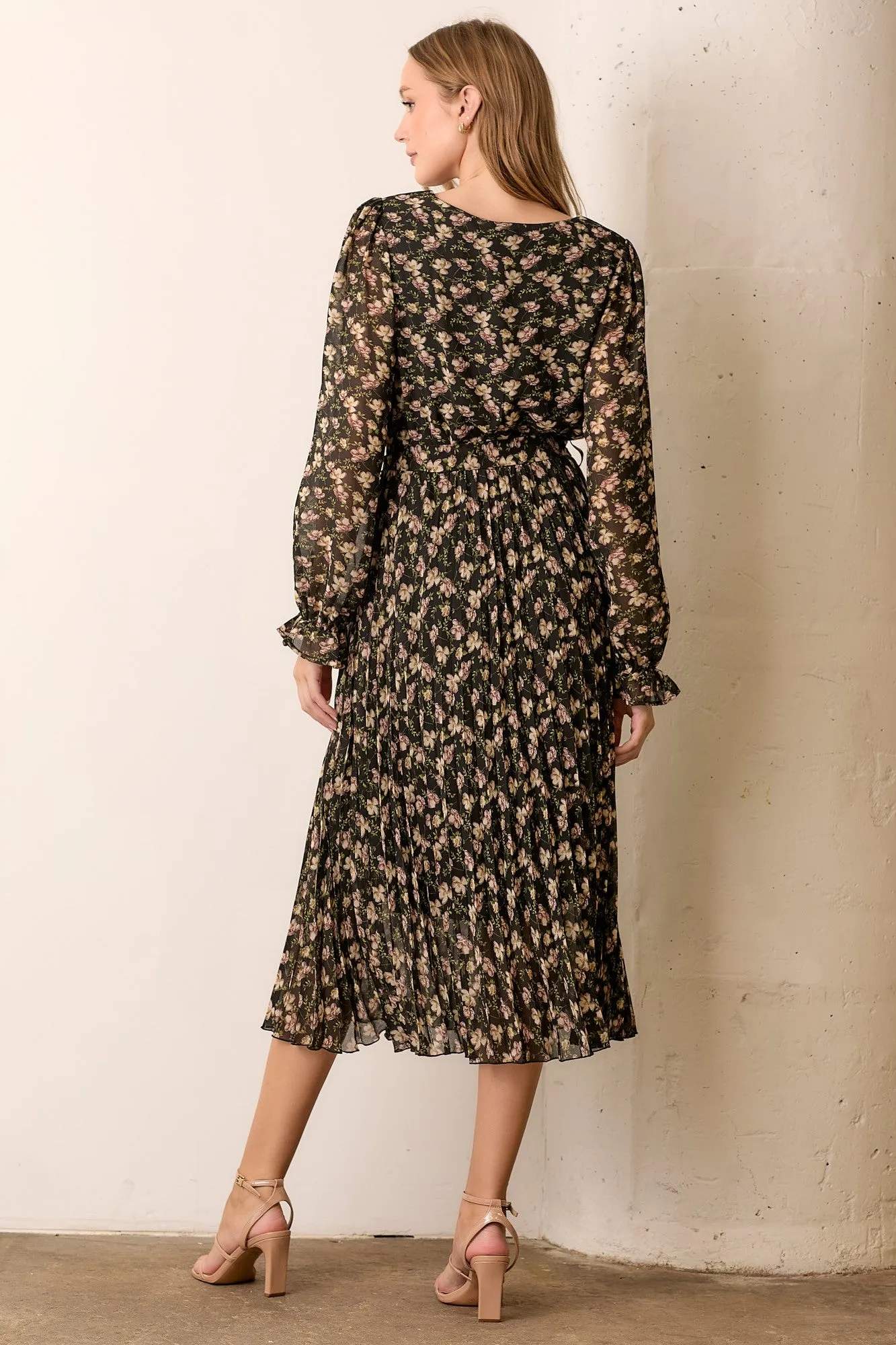 Black Floral Chiffon Long Sleeve Pleated Midi Dress sold by Pinkblush product image thumbnail 3