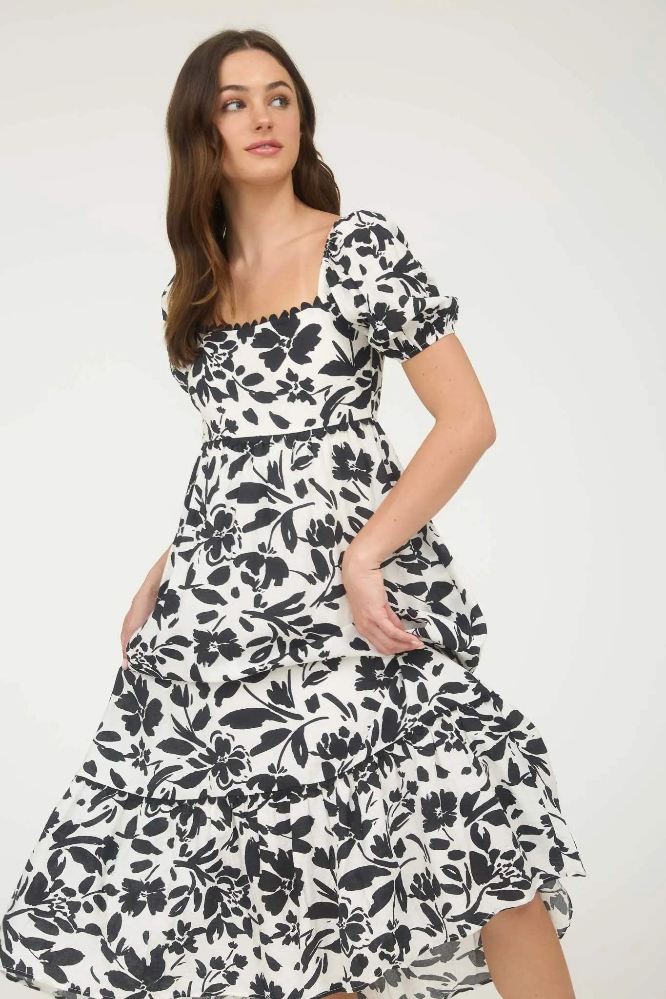 Black Floral Scallop Trim Puff Sleeve Midi Dress sold by Pinkblush product image thumbnail 5