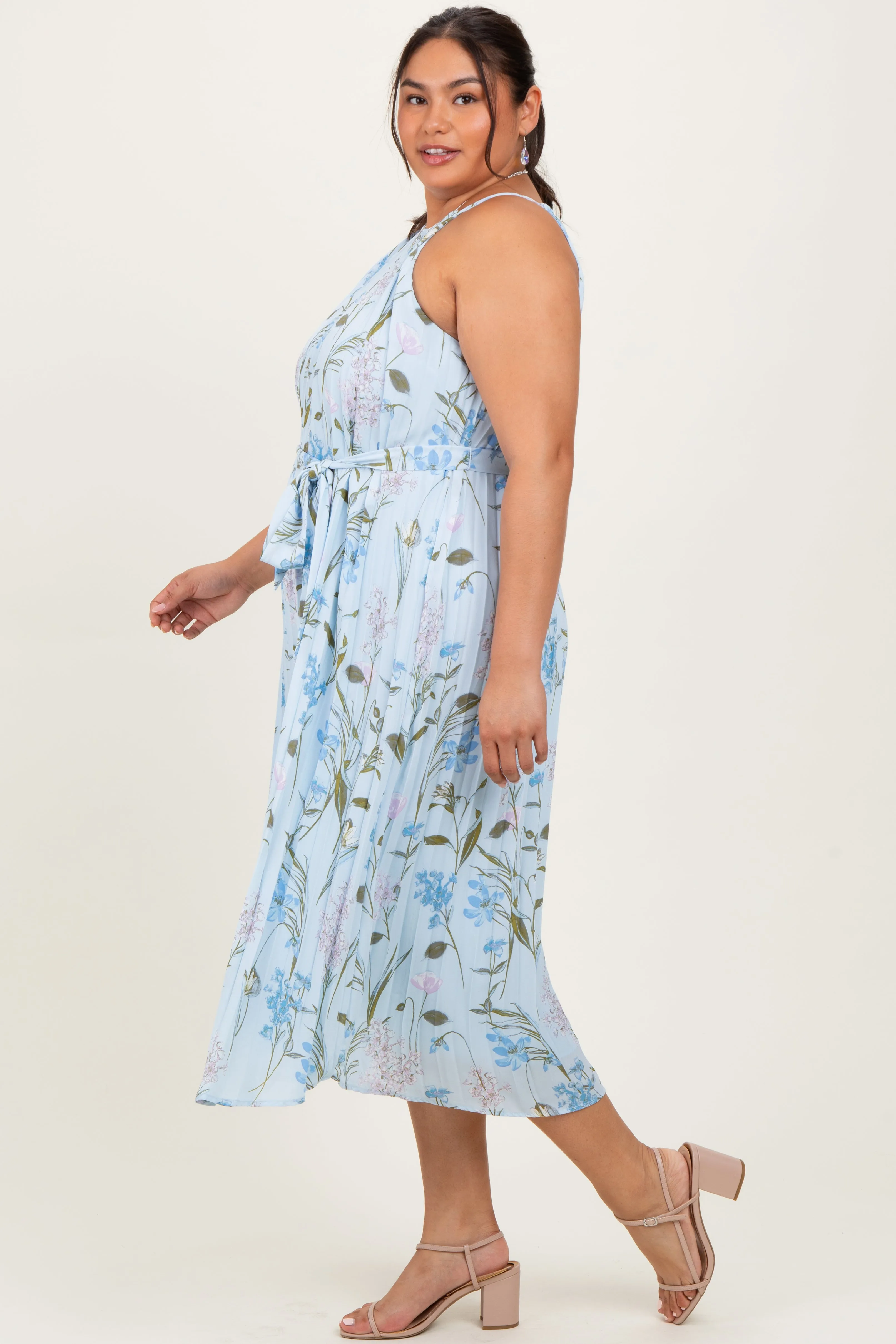 Light Blue Floral Pleated Sleeveless Plus Midi Dress sold by Pinkblush product image thumbnail 2