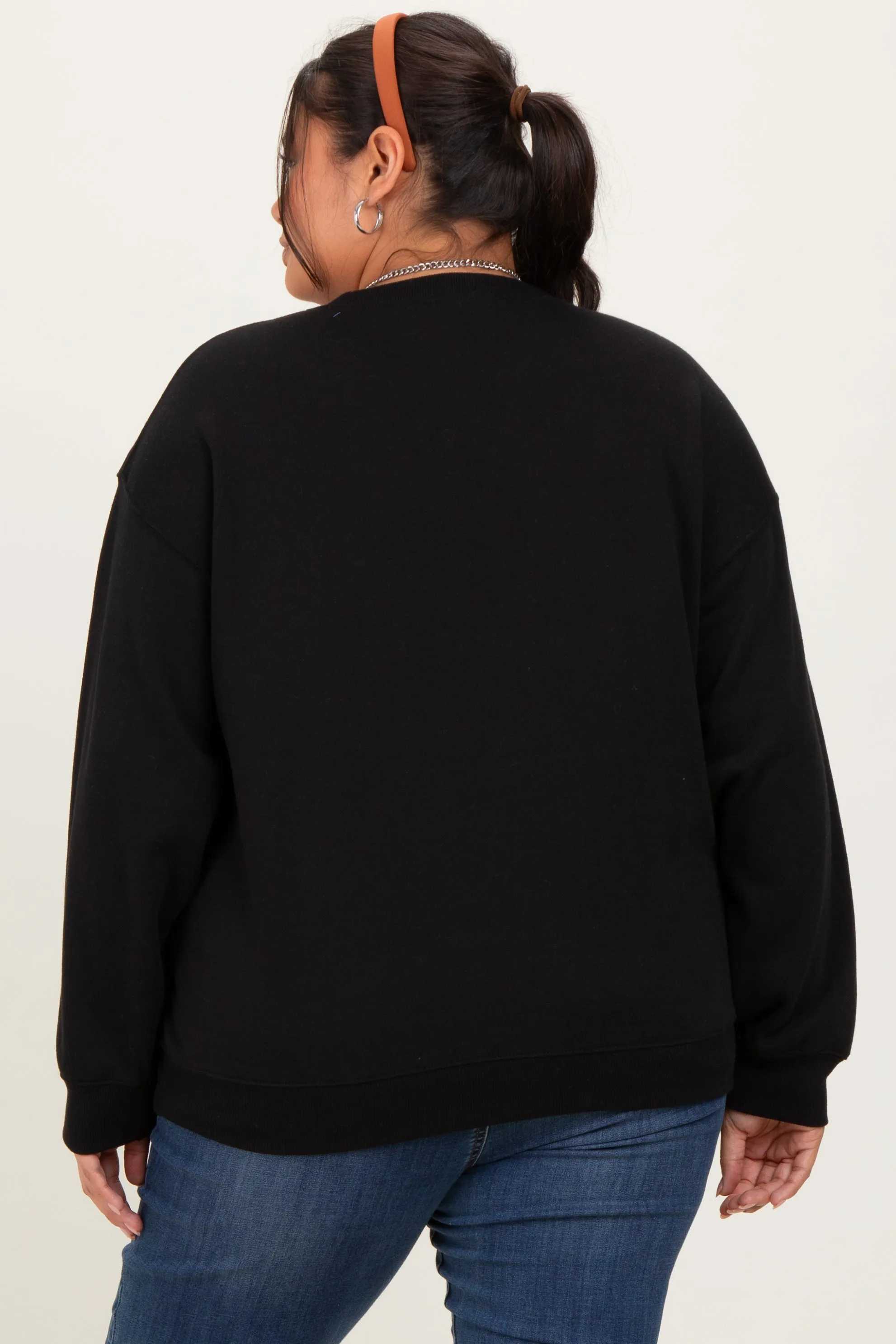 Black Basic Fleece Crewneck Sweatshirt sold by Pinkblush product image thumbnail 4