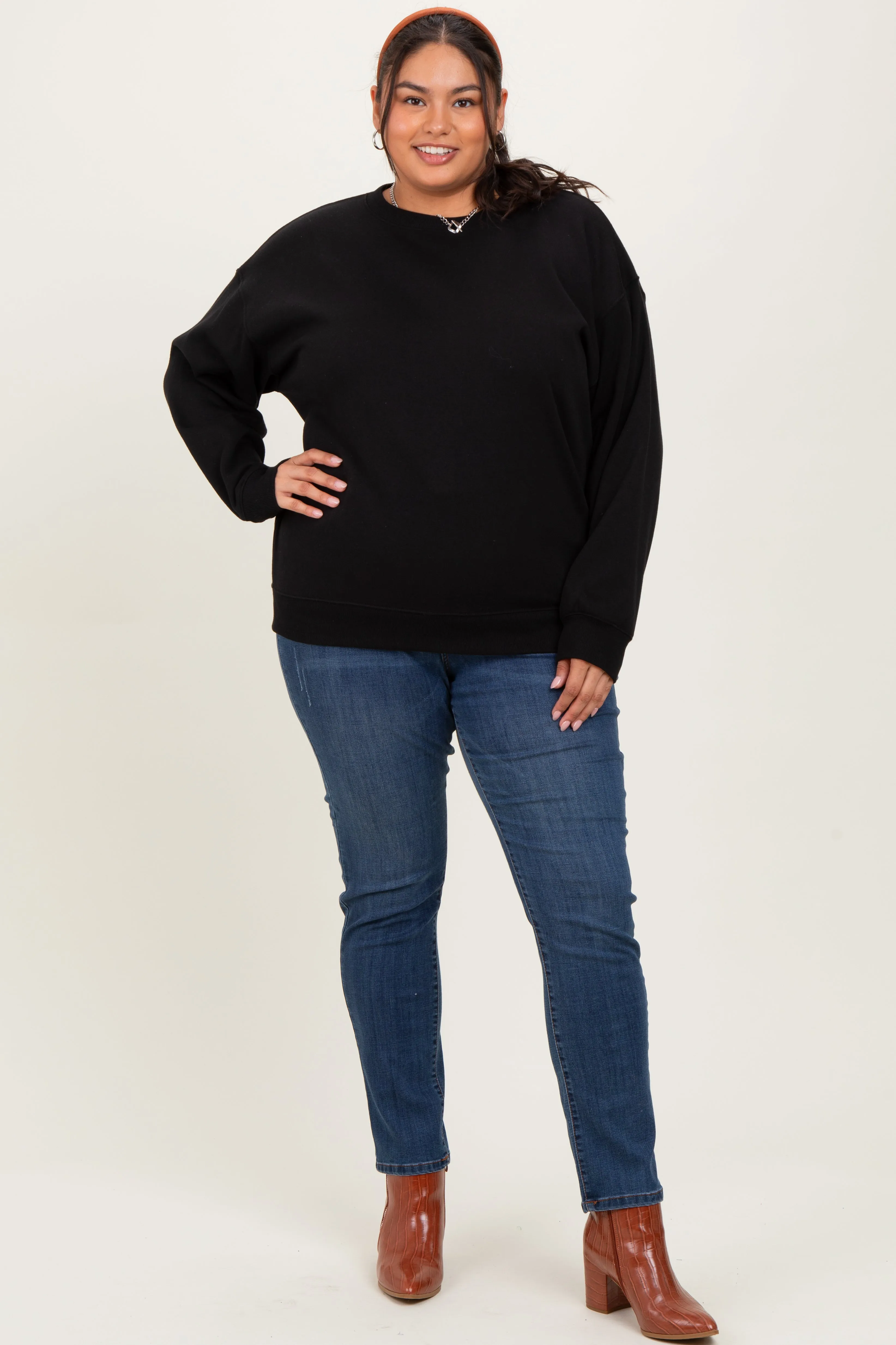 Black Basic Fleece Crewneck Sweatshirt sold by Pinkblush product image thumbnail 2