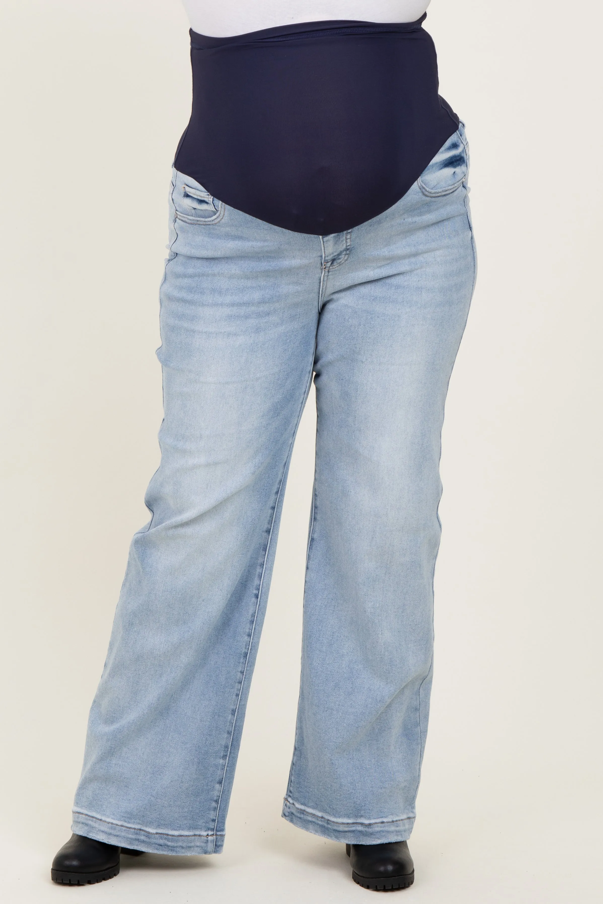 Blue Vintage Wash Wide Leg Maternity Plus Jeans sold by Pinkblush product image thumbnail 3