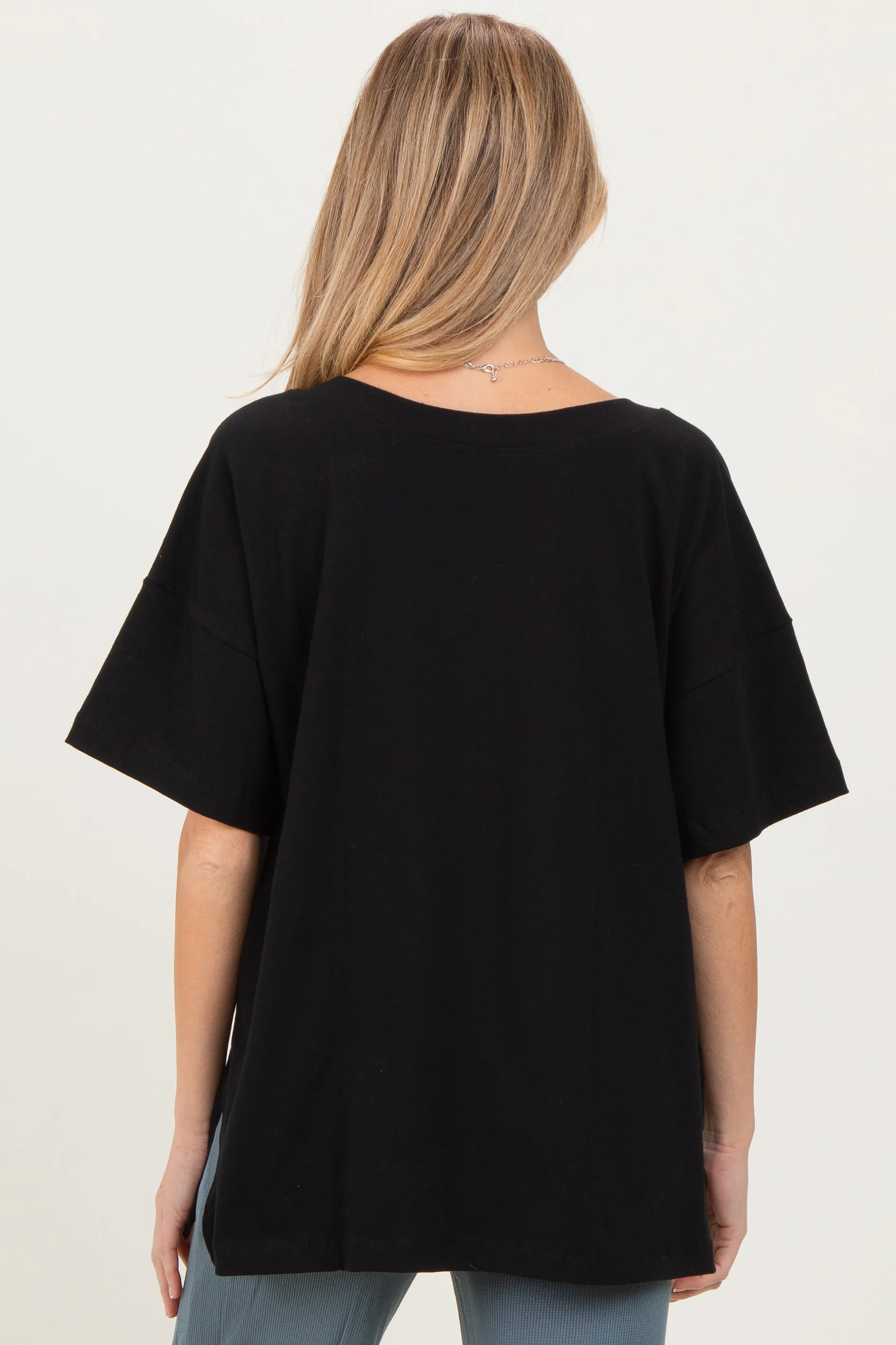 Black Oversized Reversible V-Neck Maternity Tee sold by Pinkblush product image thumbnail 4