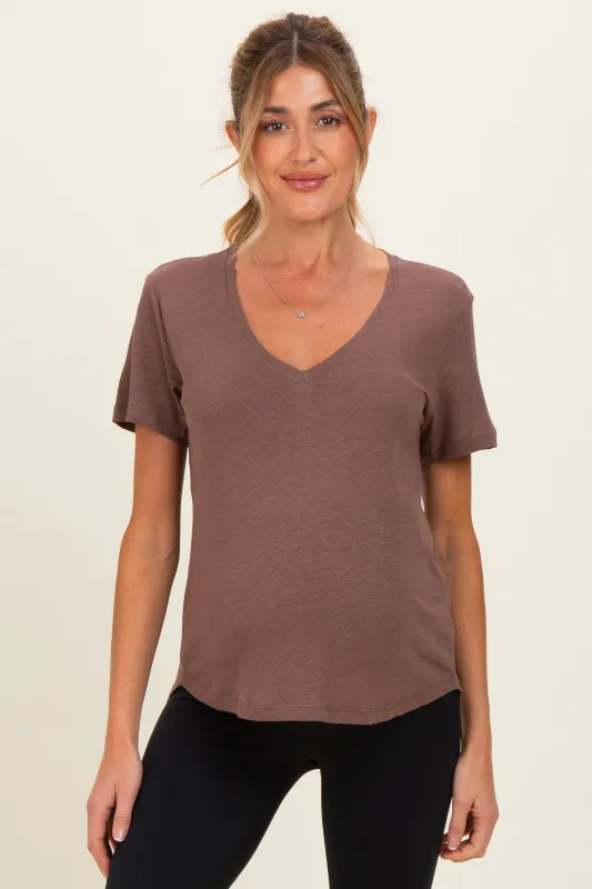Choco Linen Blend V-Neck Short Sleeve Maternity T-Shirt made by BE COOL
