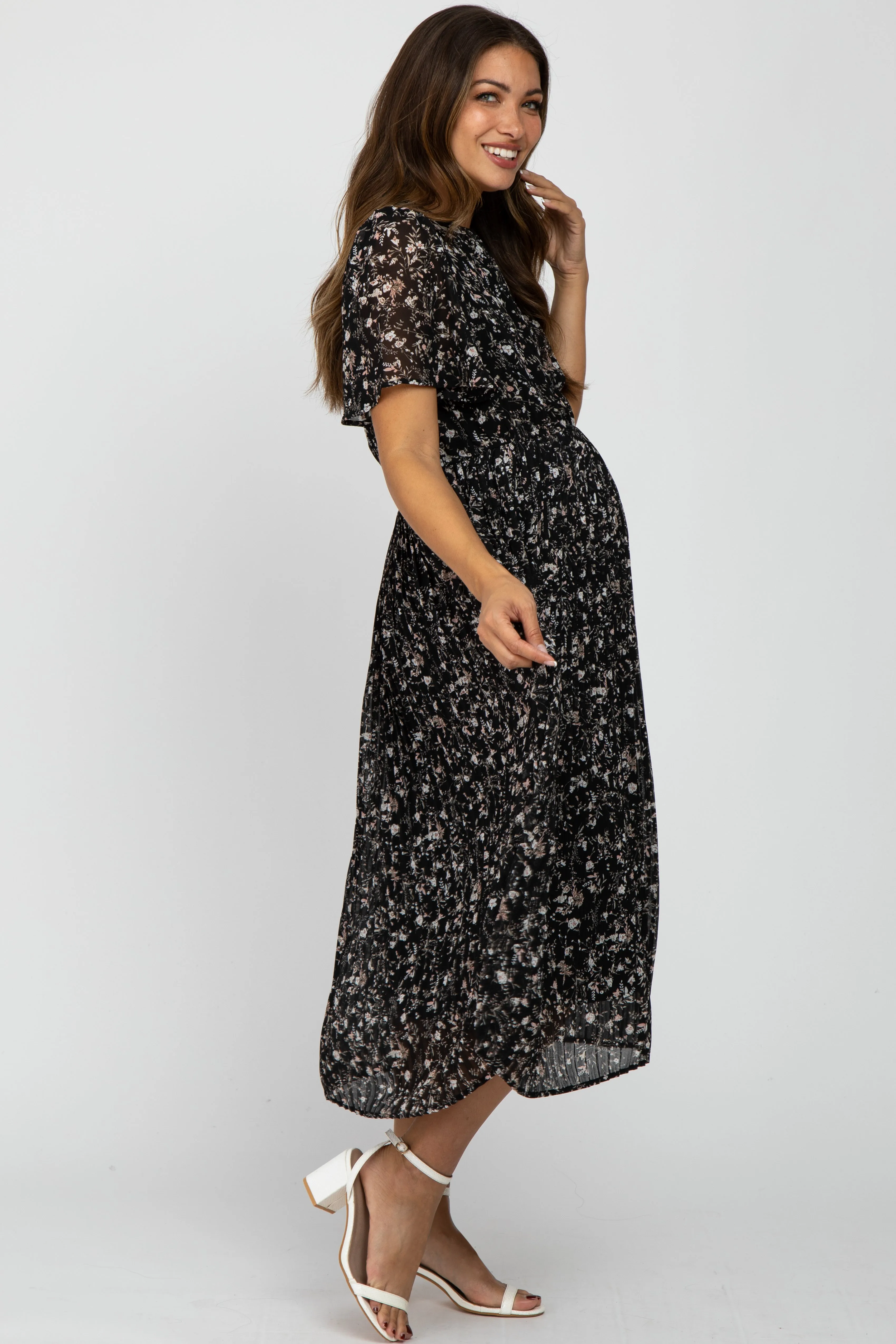 Black Floral Pleated Short Sleeve Chiffon Maternity Midi Dress sold by Pinkblush product image thumbnail 3