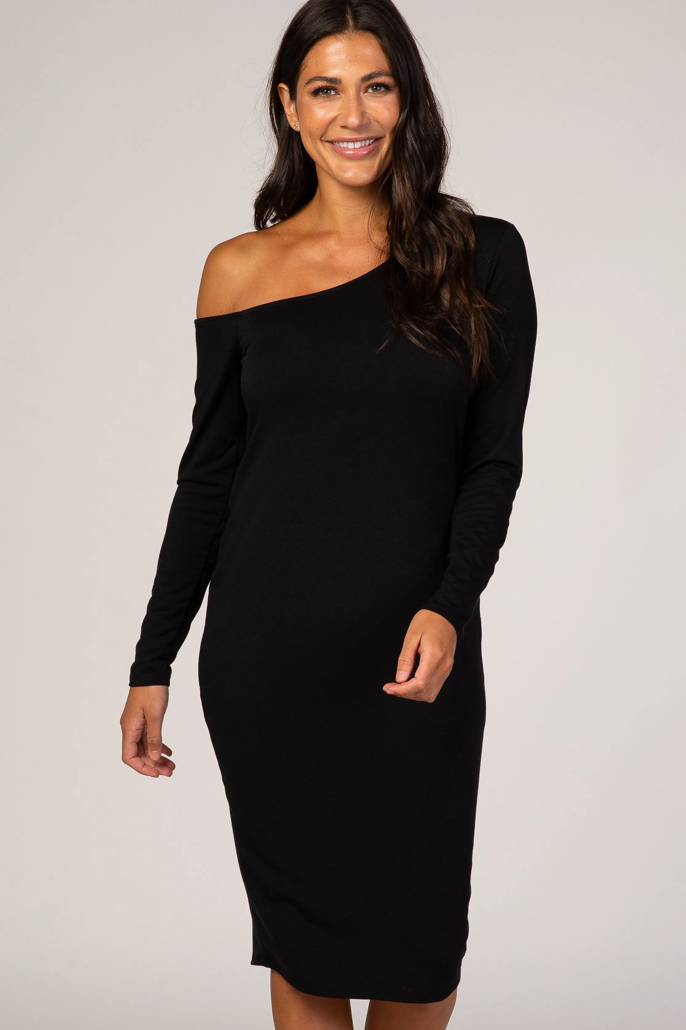 PinkBlush Black One Shoulder Fitted Midi Dress sold by Pinkblush product image thumbnail 2